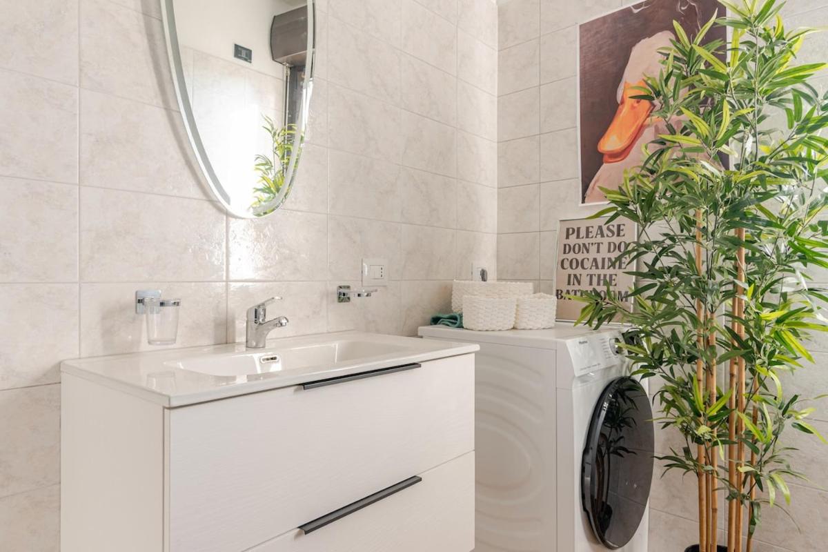 Central Bergamo Apartment, Near Airport and Train