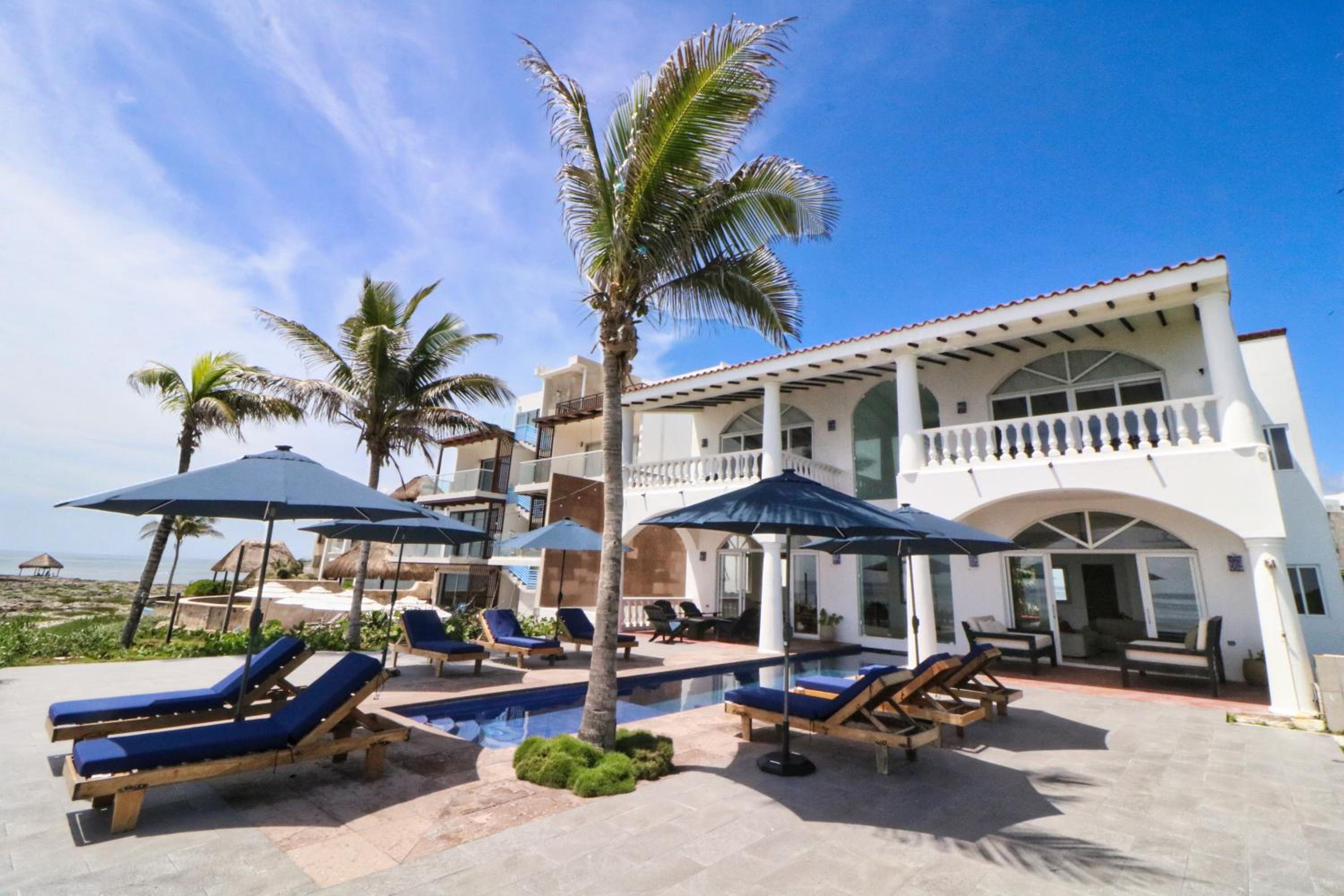 Beautiful Paradise - Beachfront