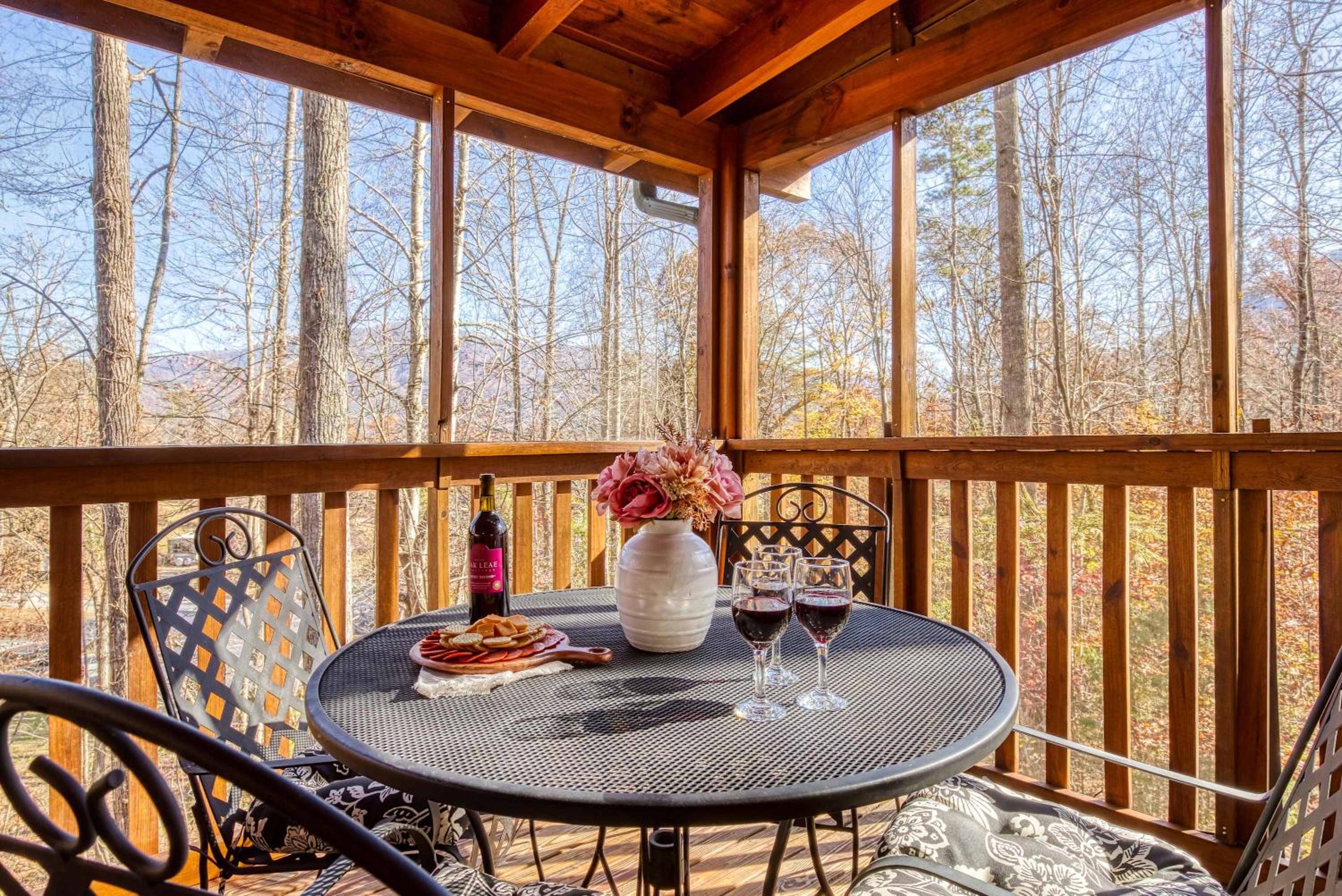 Along the Trail Cabin with Hot Tub Pool Pond Game Room