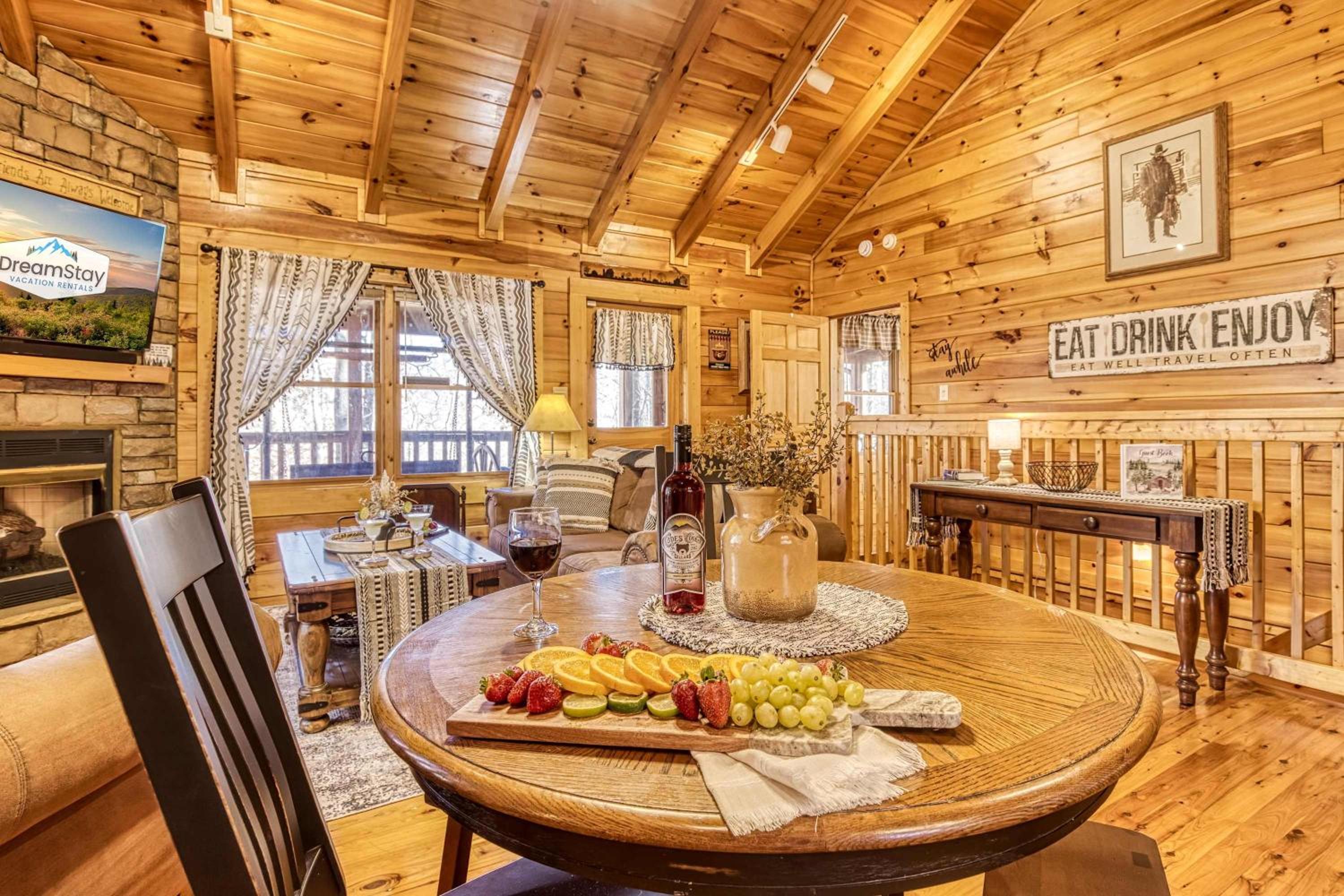Along the Trail Cabin with Hot Tub Pool Pond Game Room