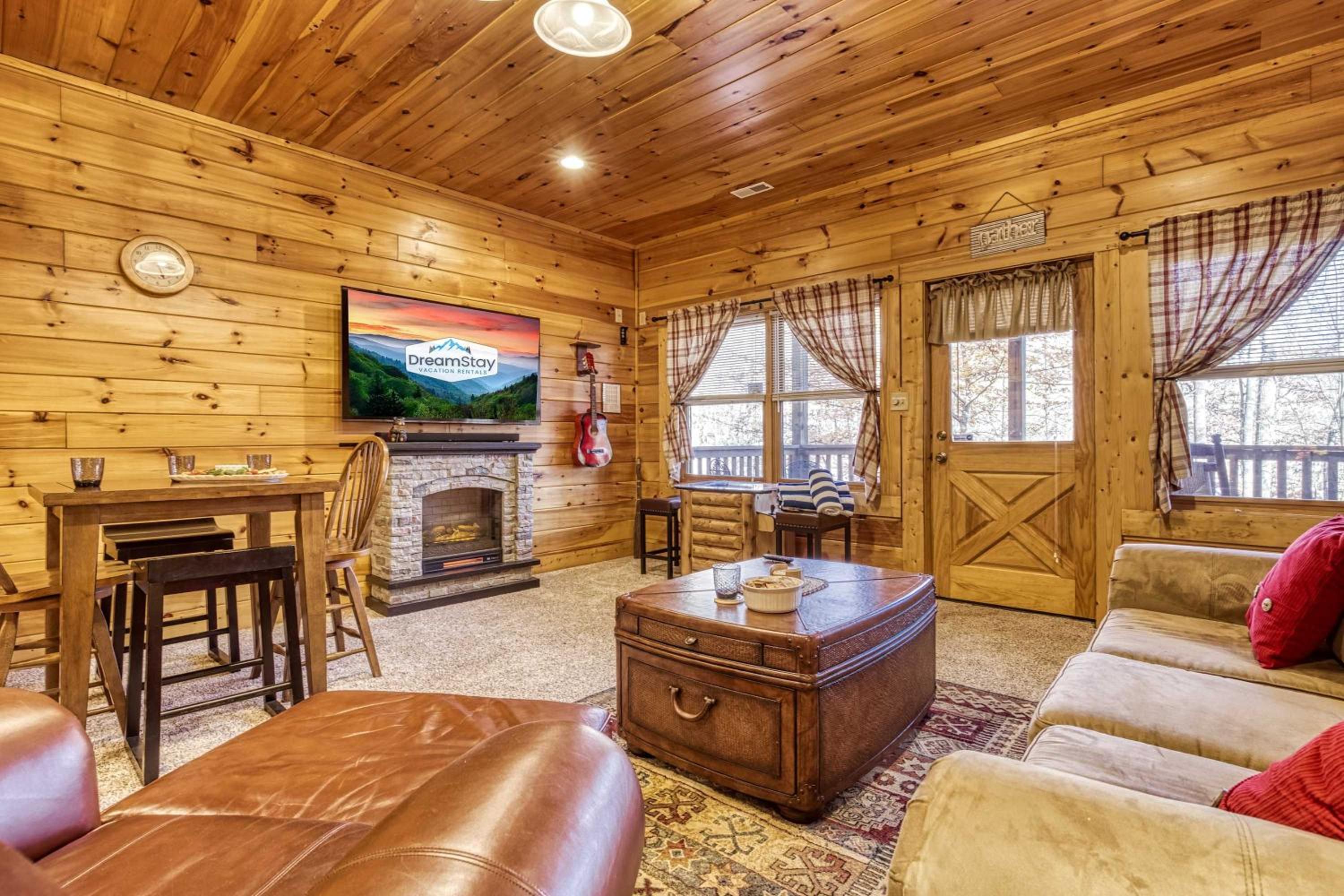 Along the Trail Cabin with Hot Tub Pool Pond Game Room