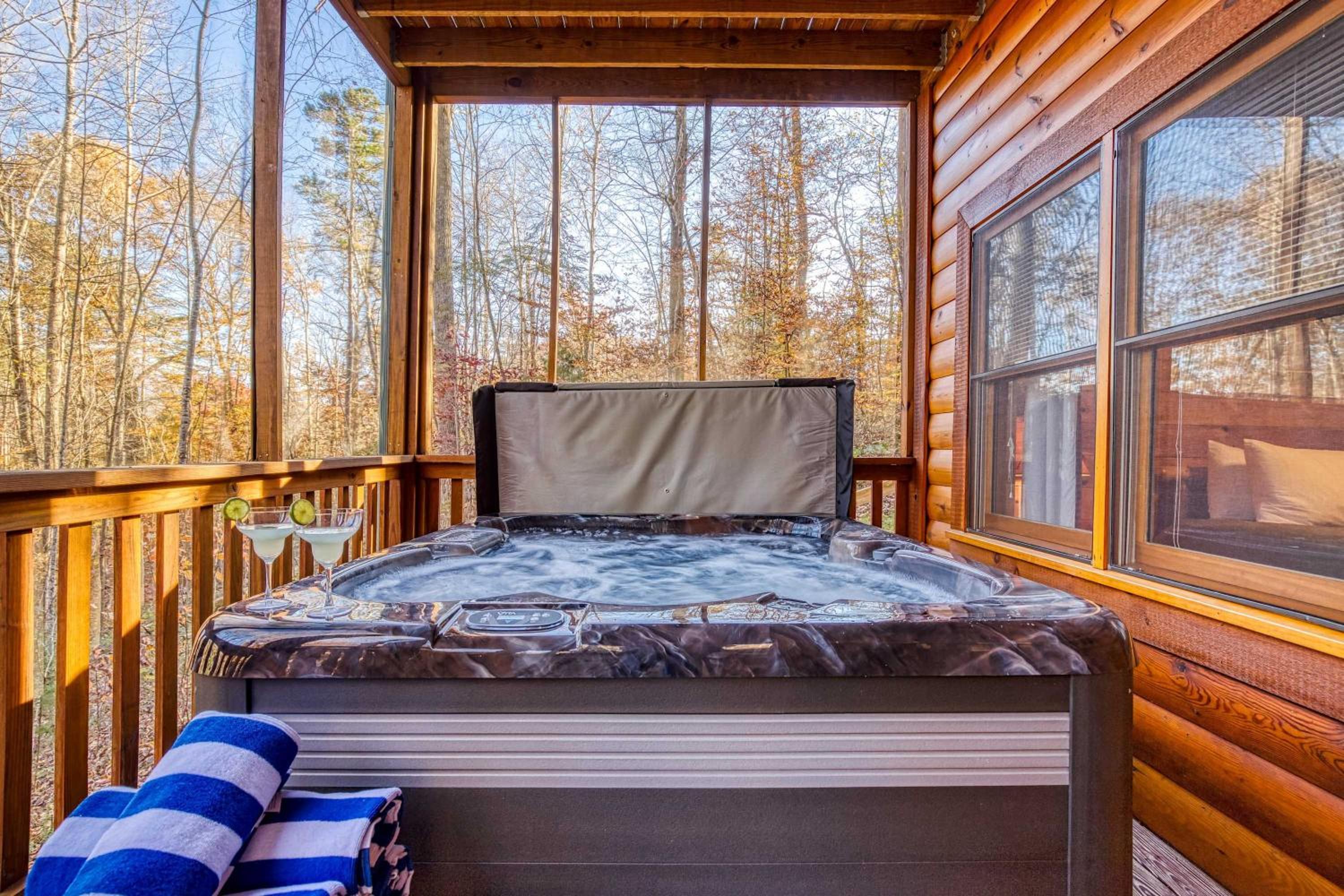 Along the Trail Cabin with Hot Tub Pool Pond Game Room
