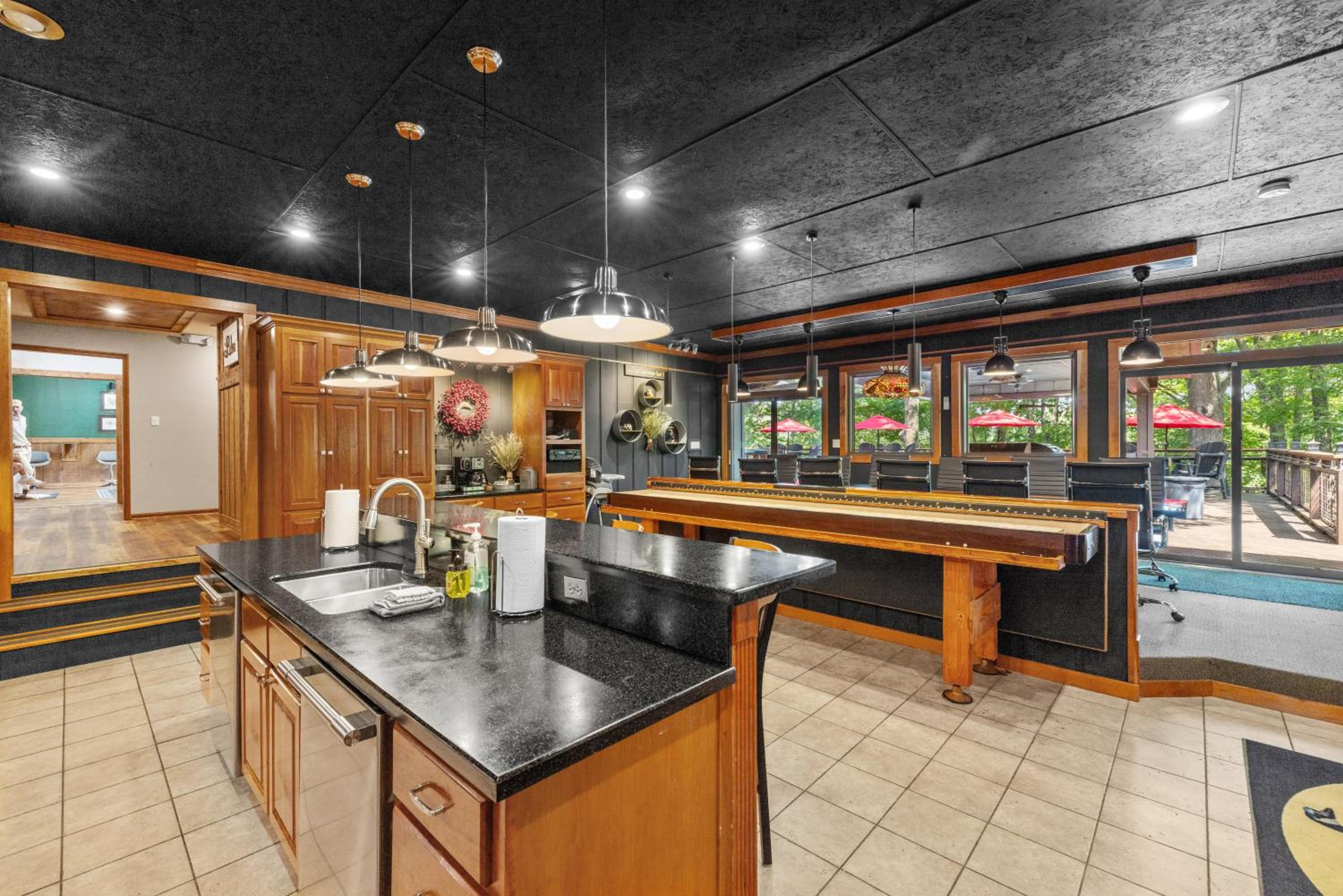 Cool Goose Landing Private Dock Large Deck Game Room 61