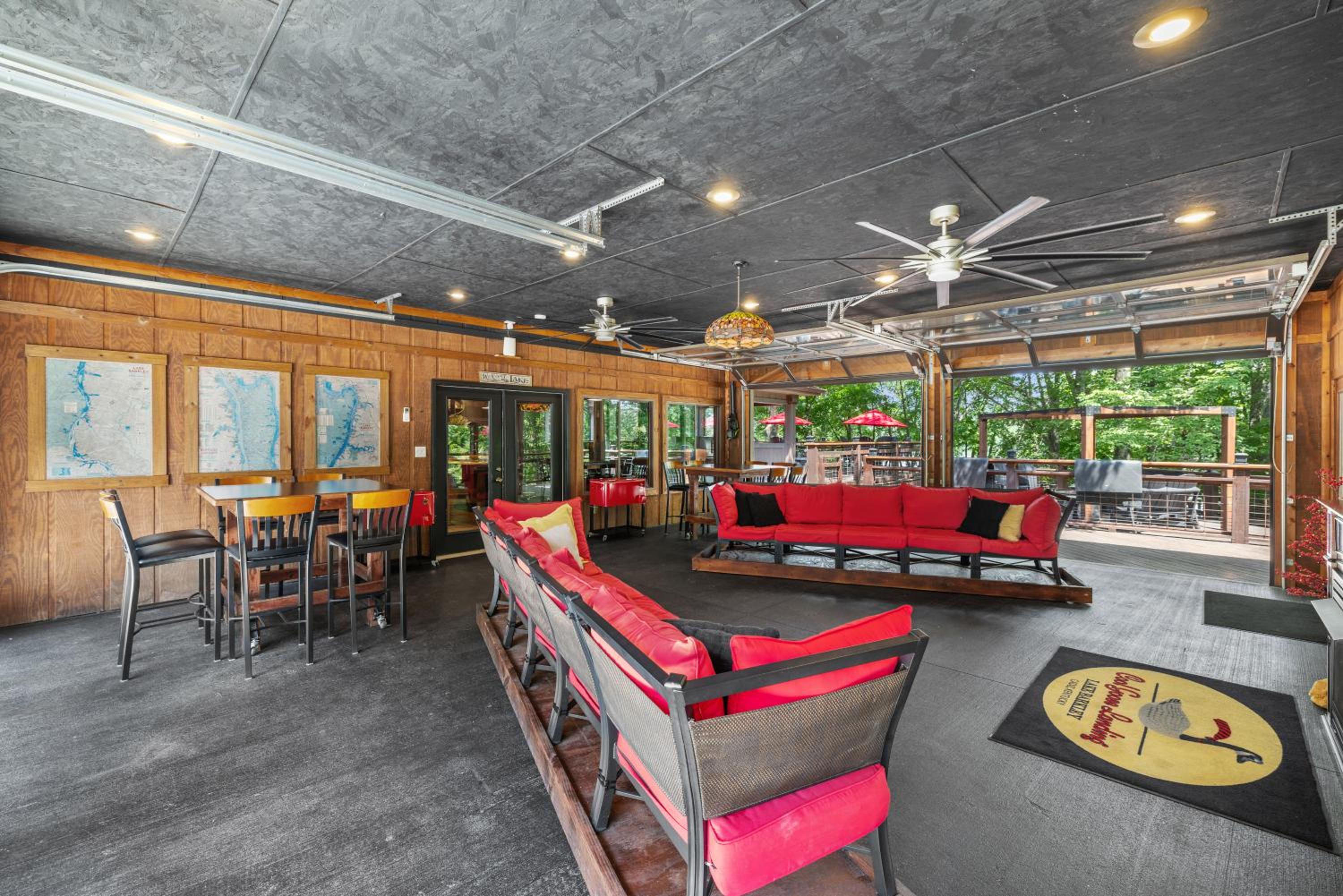 Cool Goose Landing Private Dock Large Deck Game Room 61