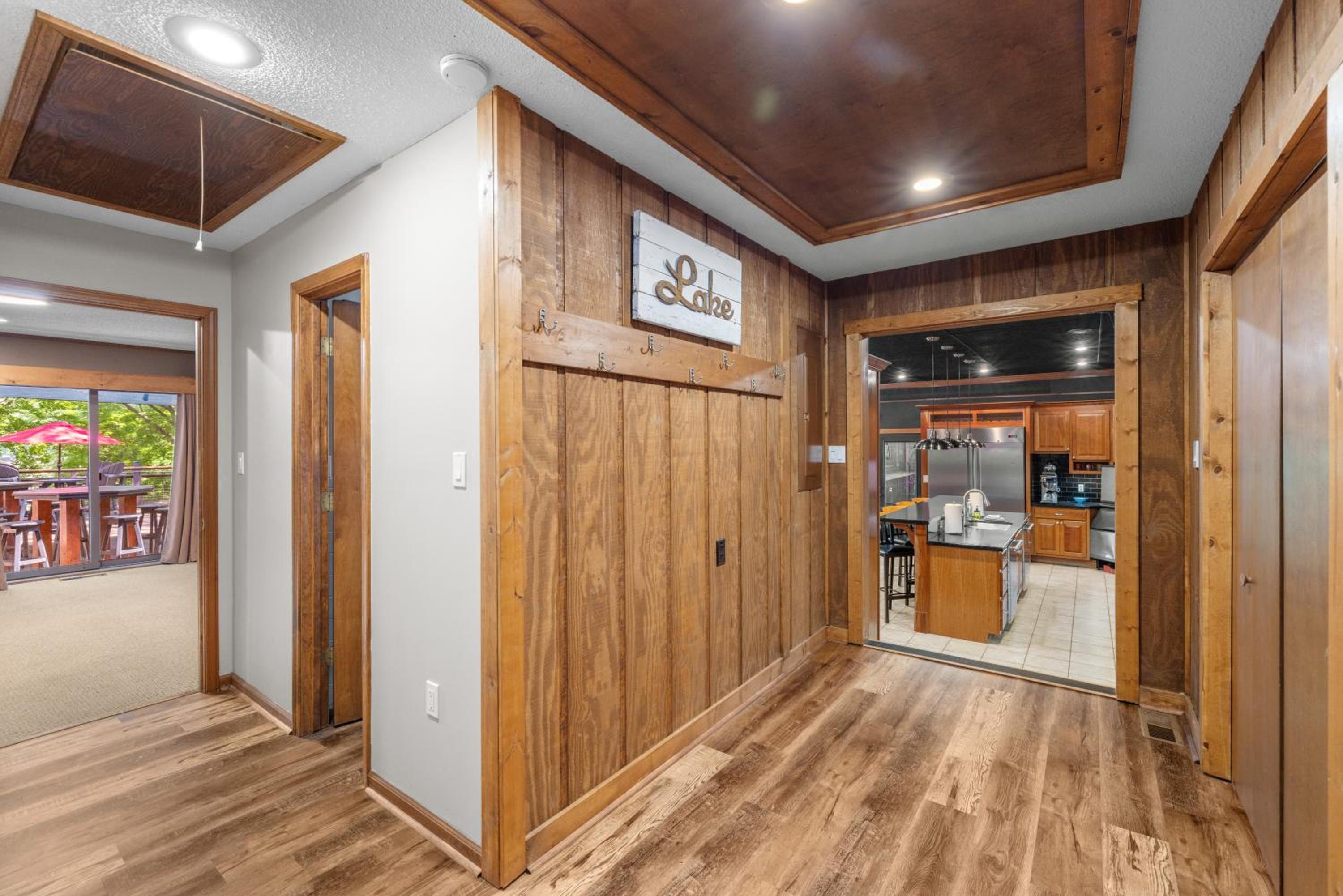 Cool Goose Landing Private Dock Large Deck Game Room 61