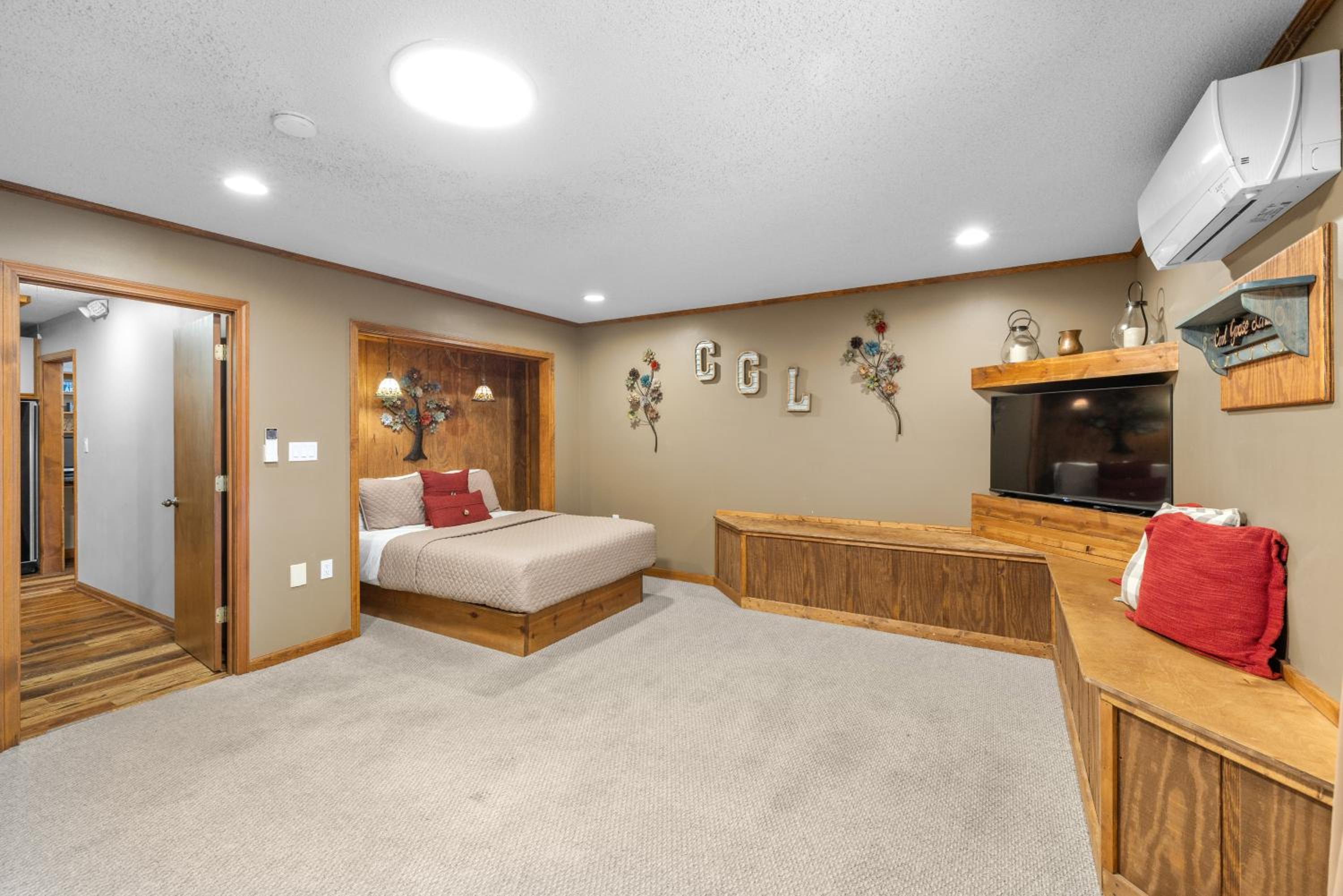Cool Goose Landing Private Dock Large Deck Game Room 61