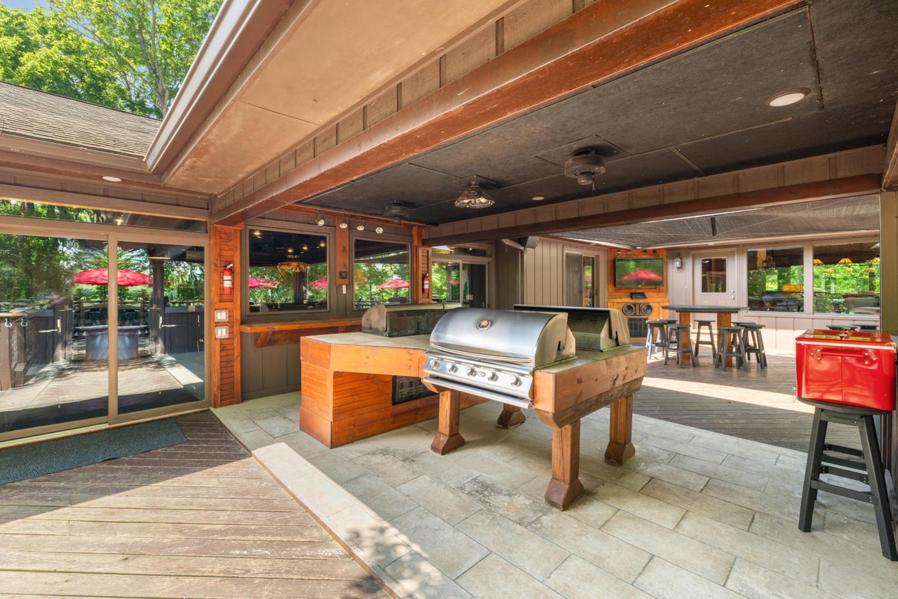 Cool Goose Landing Private Dock Large Deck Game Room 61