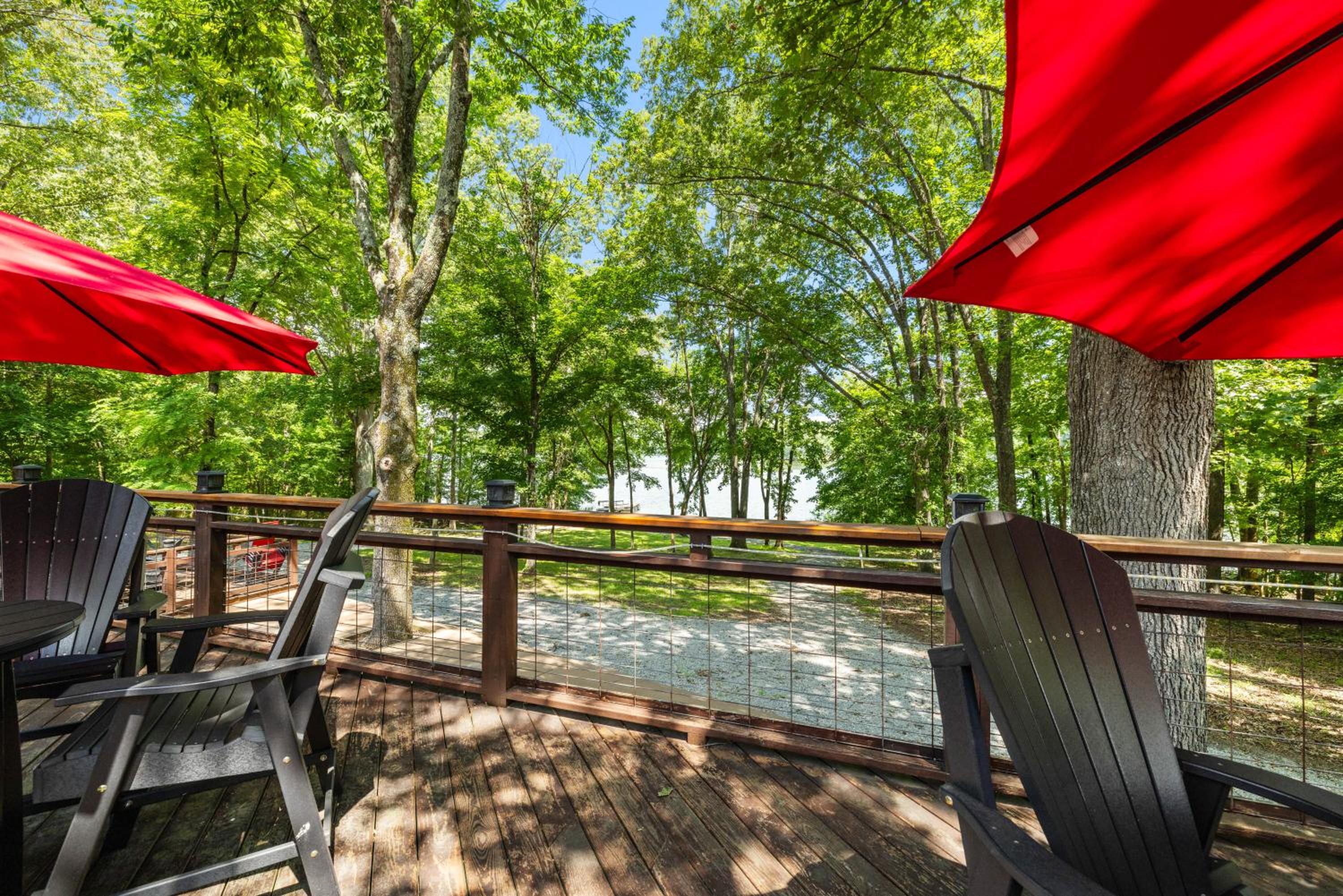 Cool Goose Landing Private Dock Large Deck Game Room 61