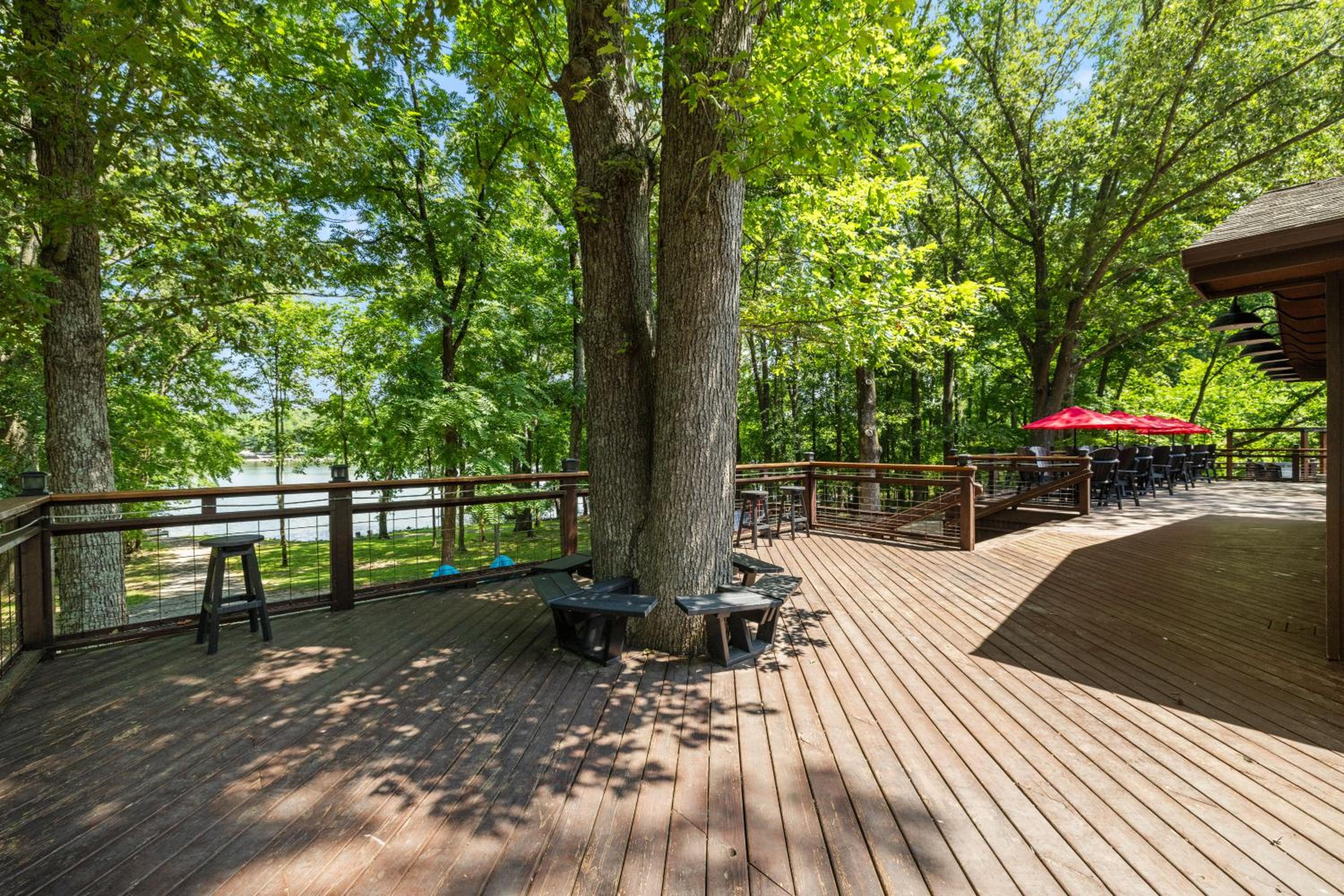 Cool Goose Landing Private Dock Large Deck Game Room 61