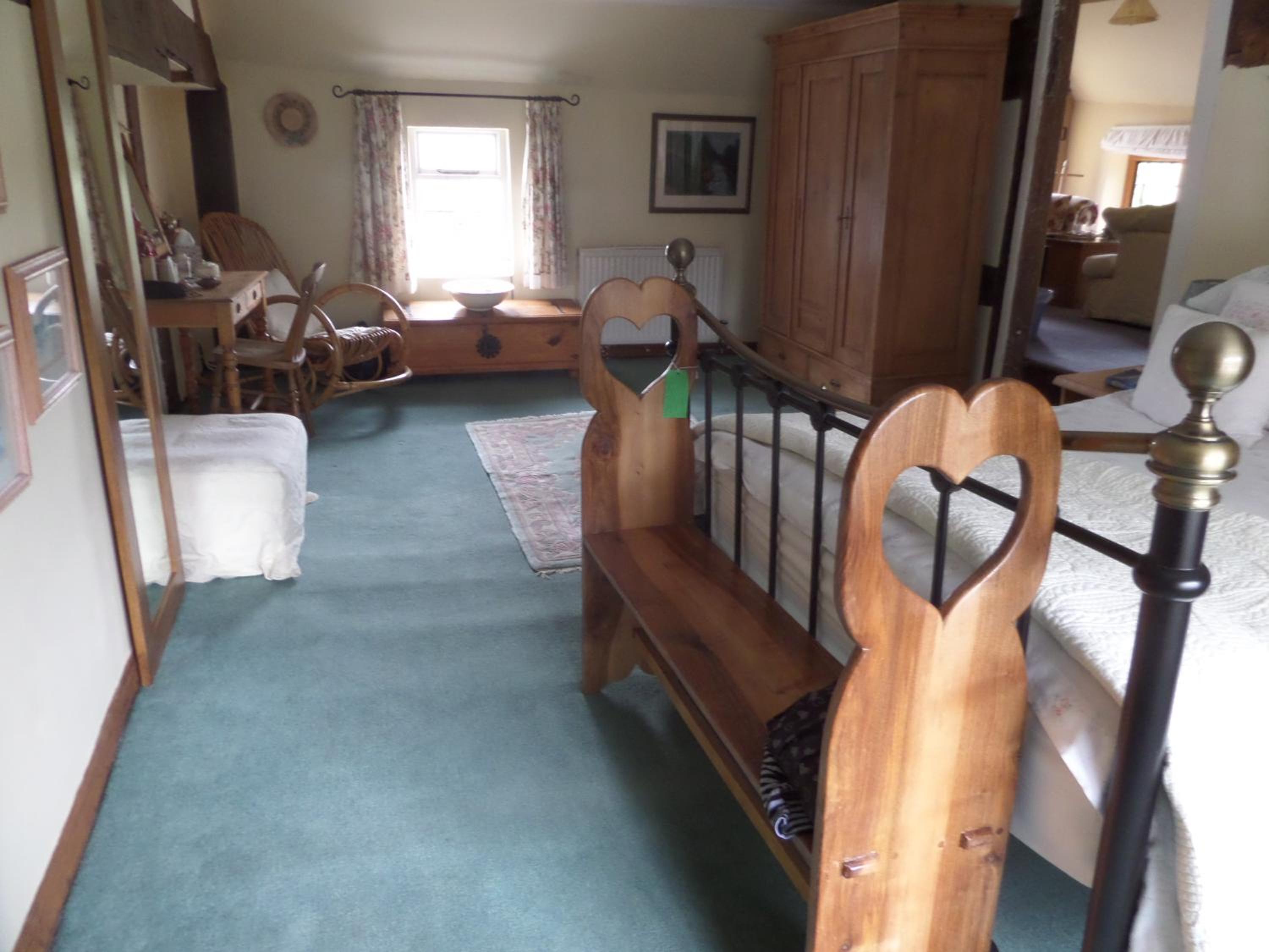 Walford Court