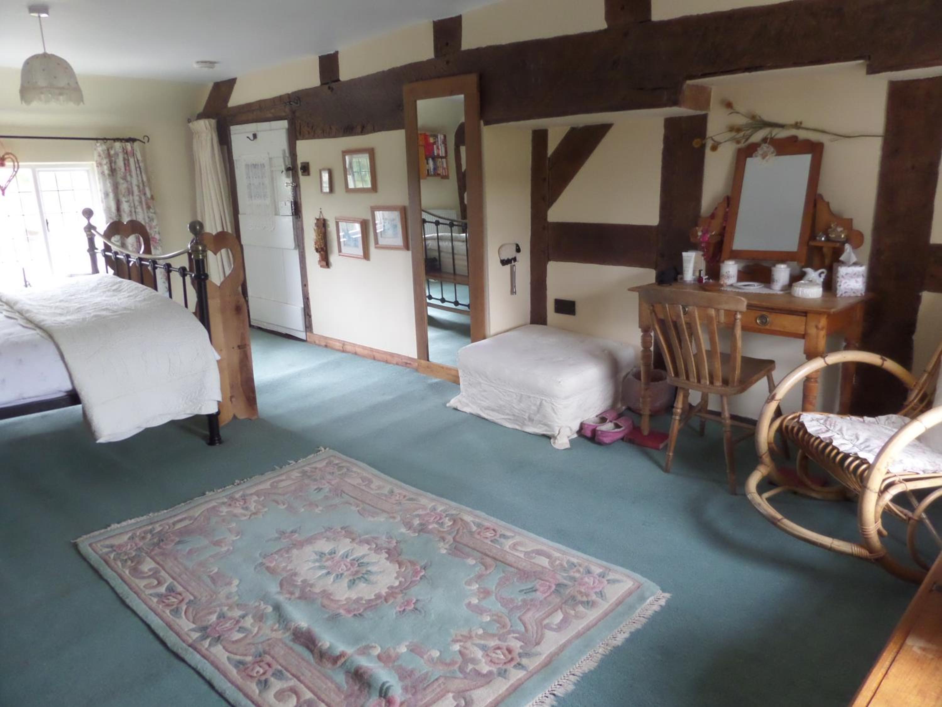 Walford Court