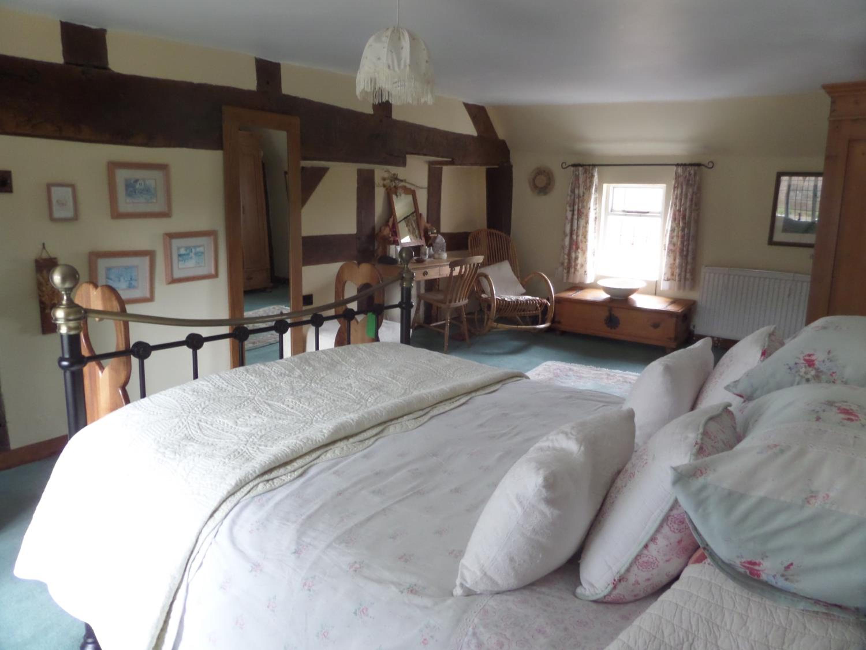 Walford Court