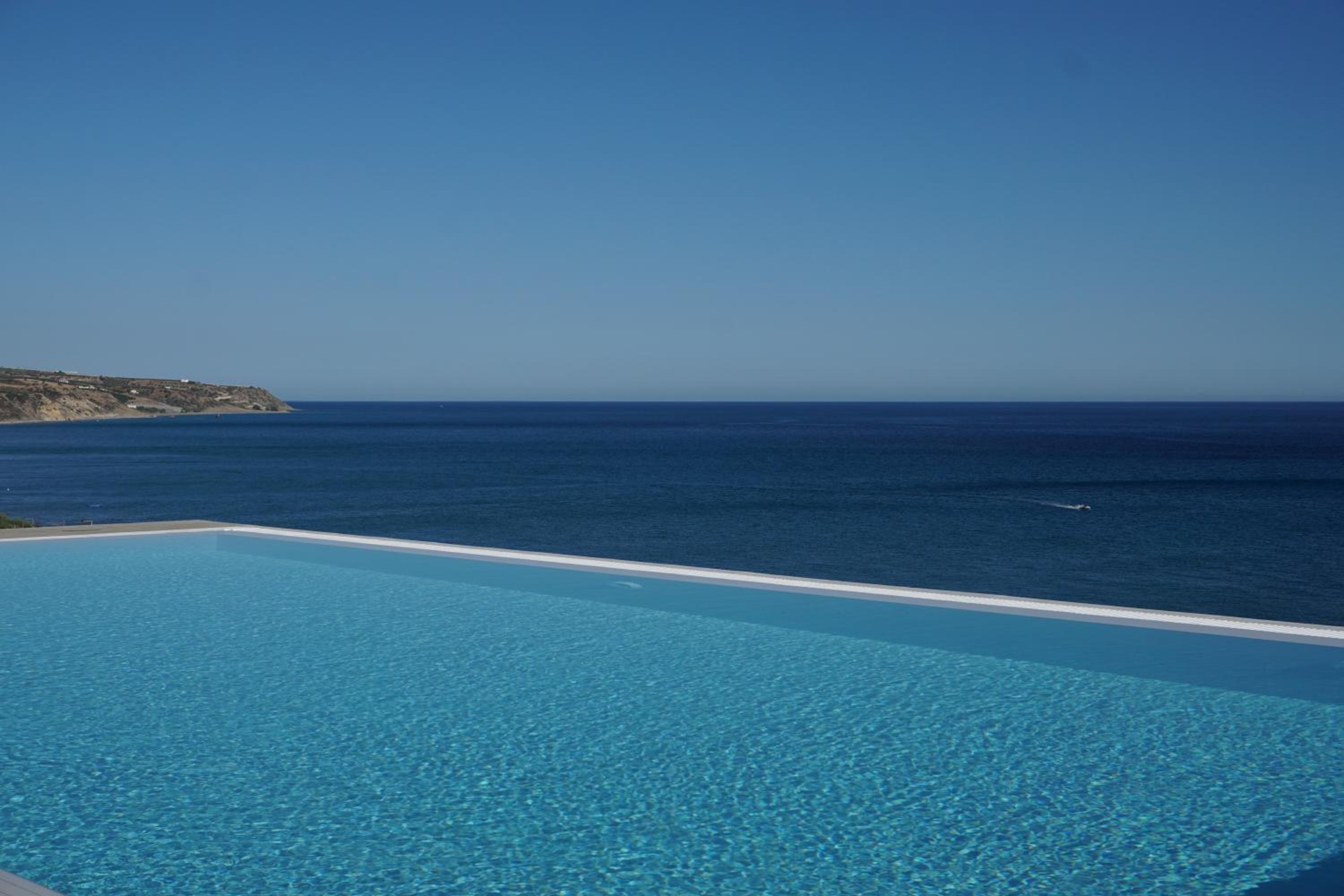 Portela Suites Kastri view 2