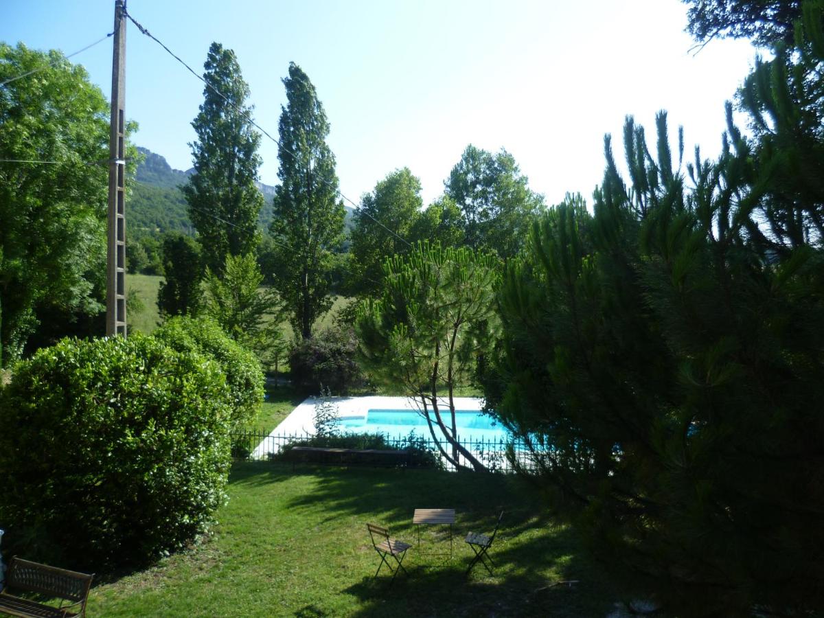 Les Beaux Chenes