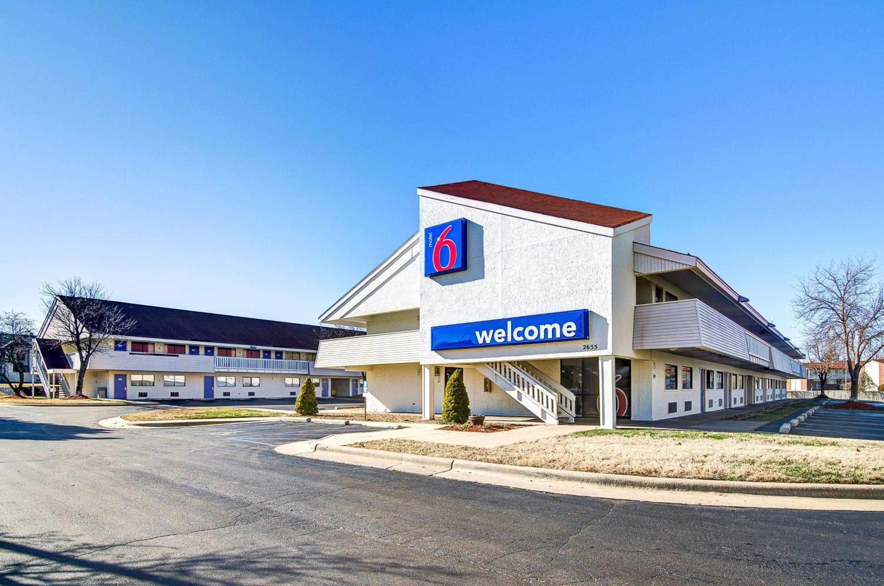 Hotel Motel 6-Springfield, MO - North - Image 1
