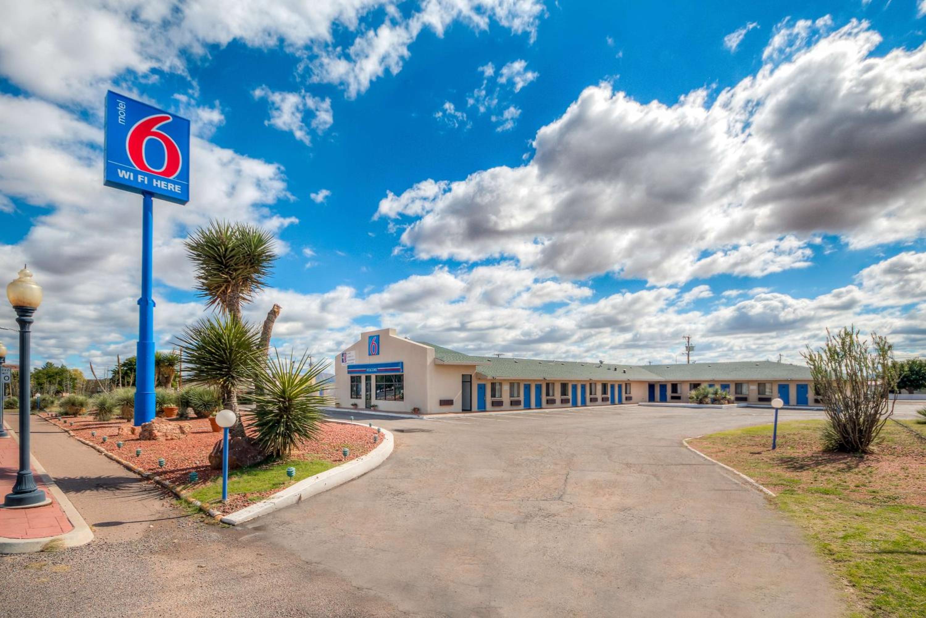 Van Horn Vacations - Motel 6-Van Horn, TX - Property Image 1