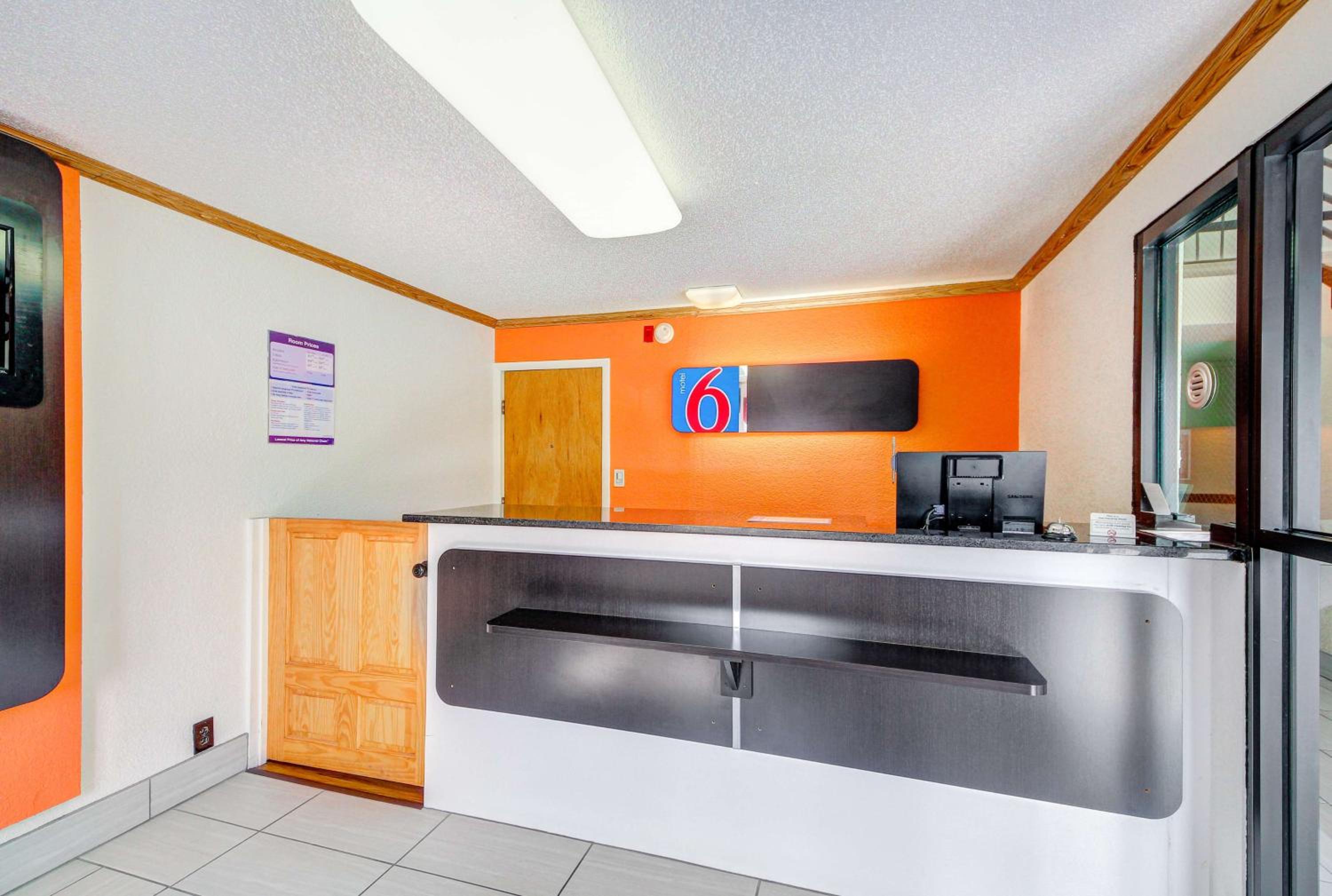 Motel 6-Wichita, KS view 2
