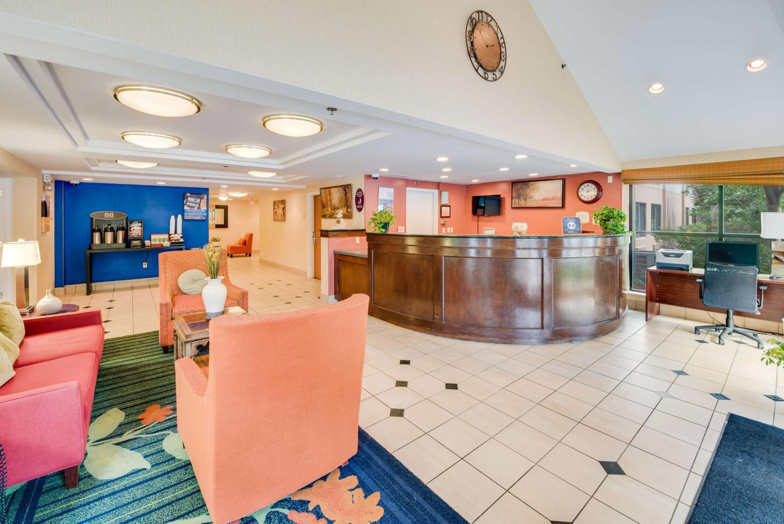 Milford Vacations - Motel 6-Milford, CT - Property Image 50