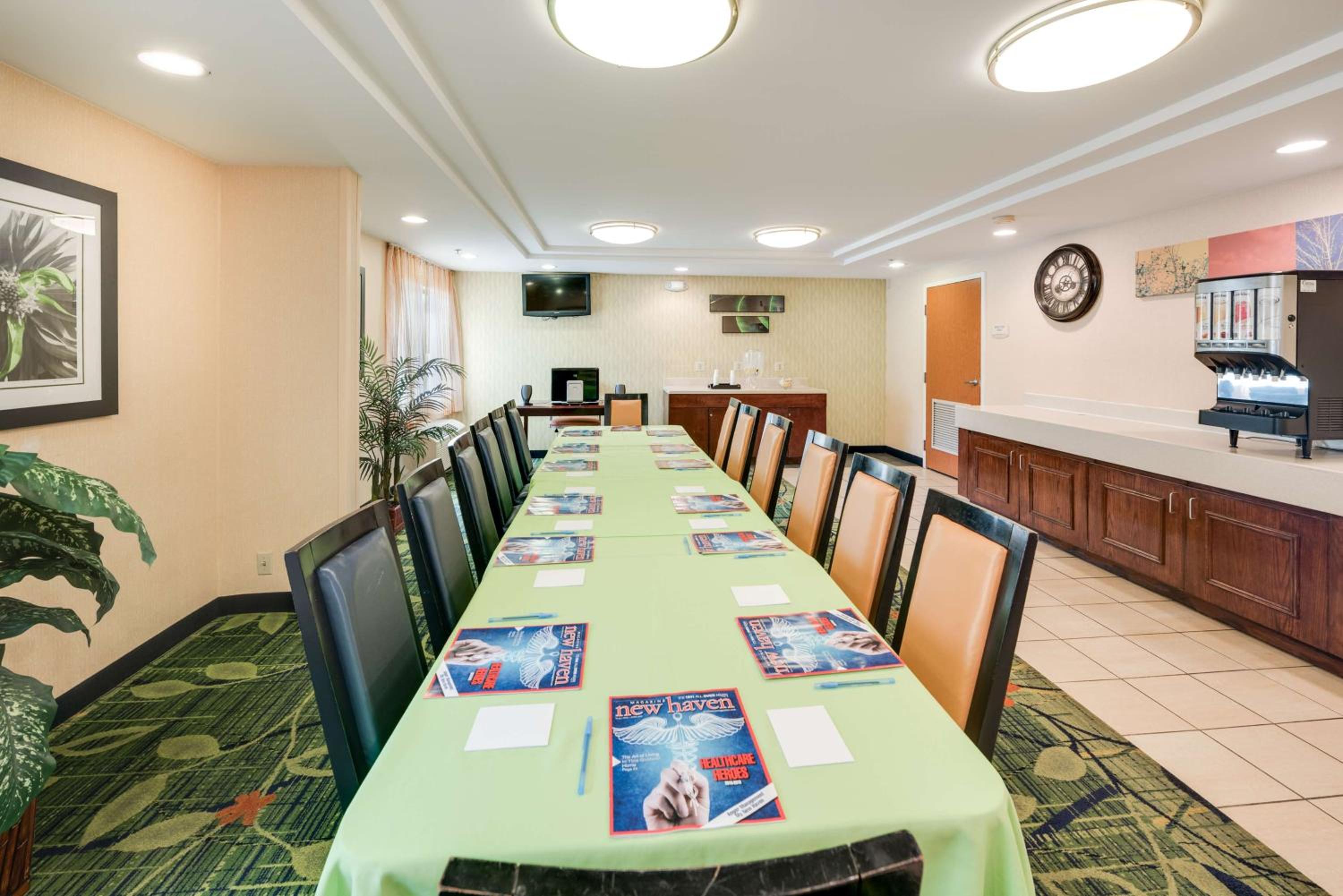 Milford Vacations - Motel 6-Milford, CT - Property Image 22