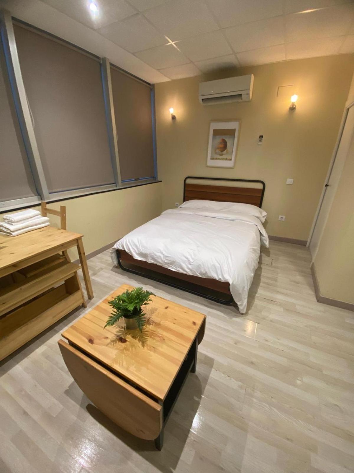 Estudios 85 - Cerca de Madrid, Toledo y Parque Warner