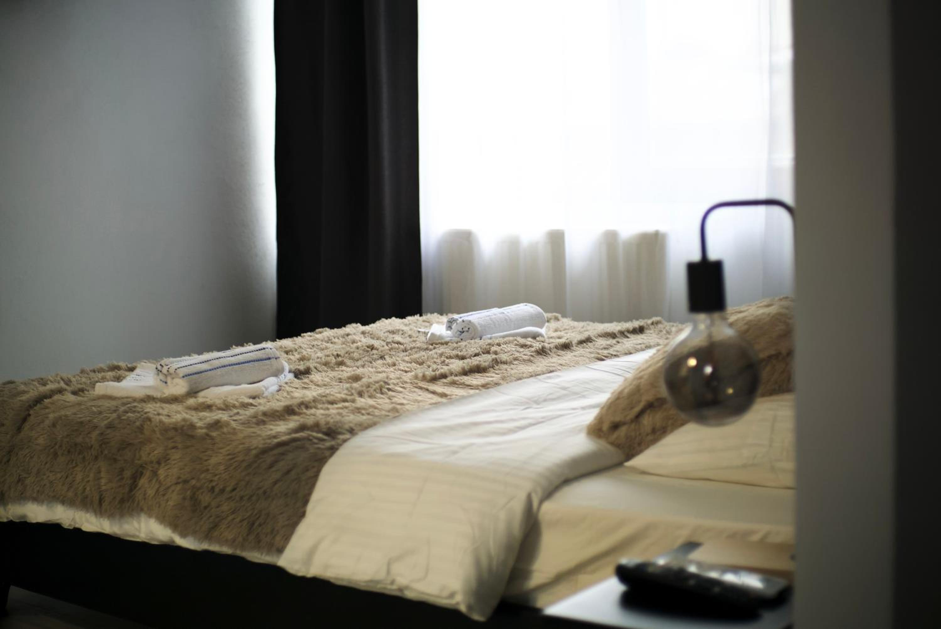 Velaris Downtown Retreat