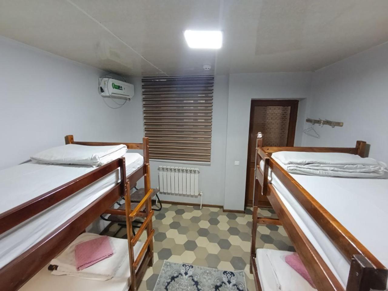 Caravan Hostel Near Airport