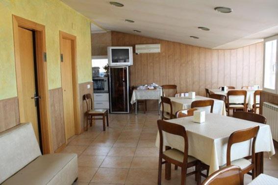 Hostal Valle del Iregua view 3