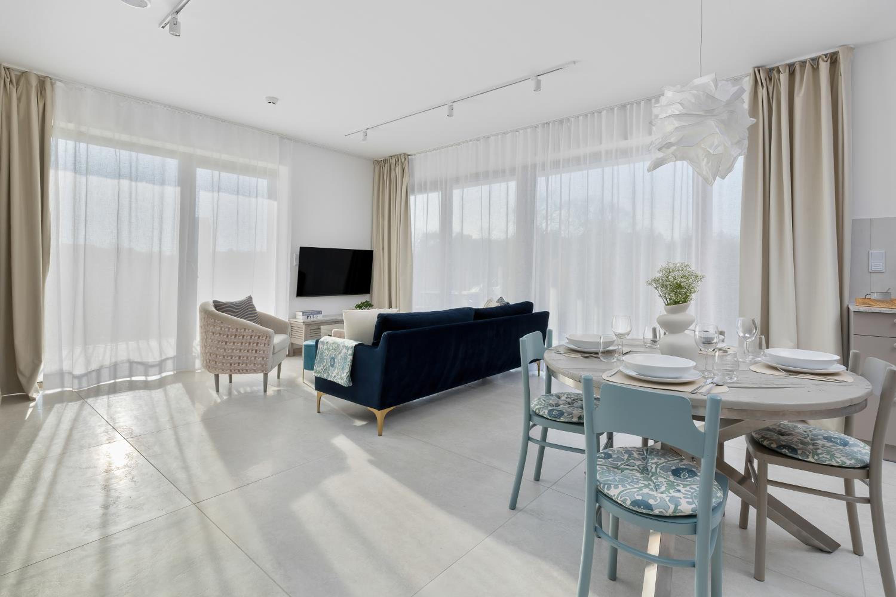 GREENERI PARK - Ambria Apartments