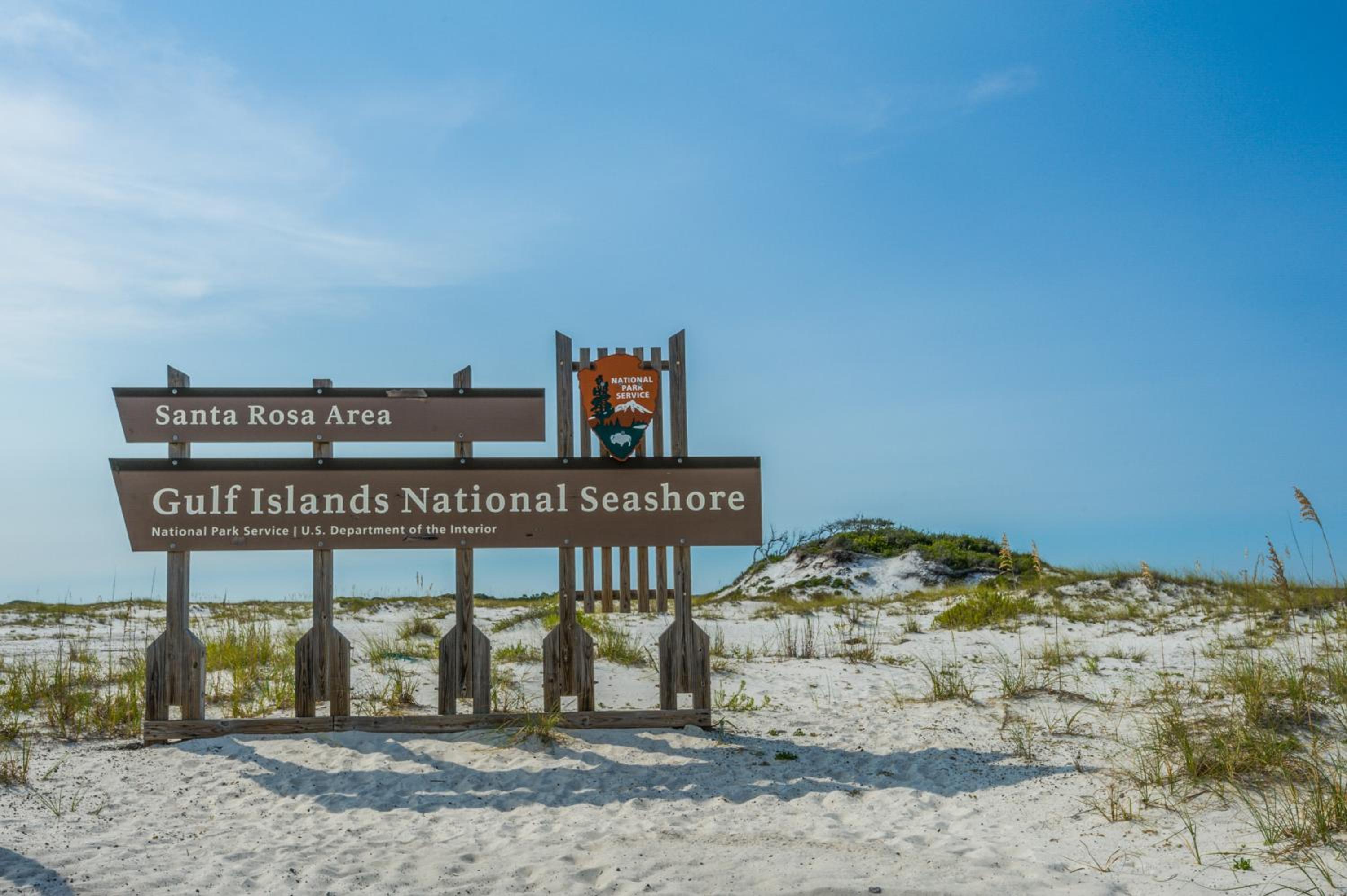 Lil Nauti - Beachfront Condo