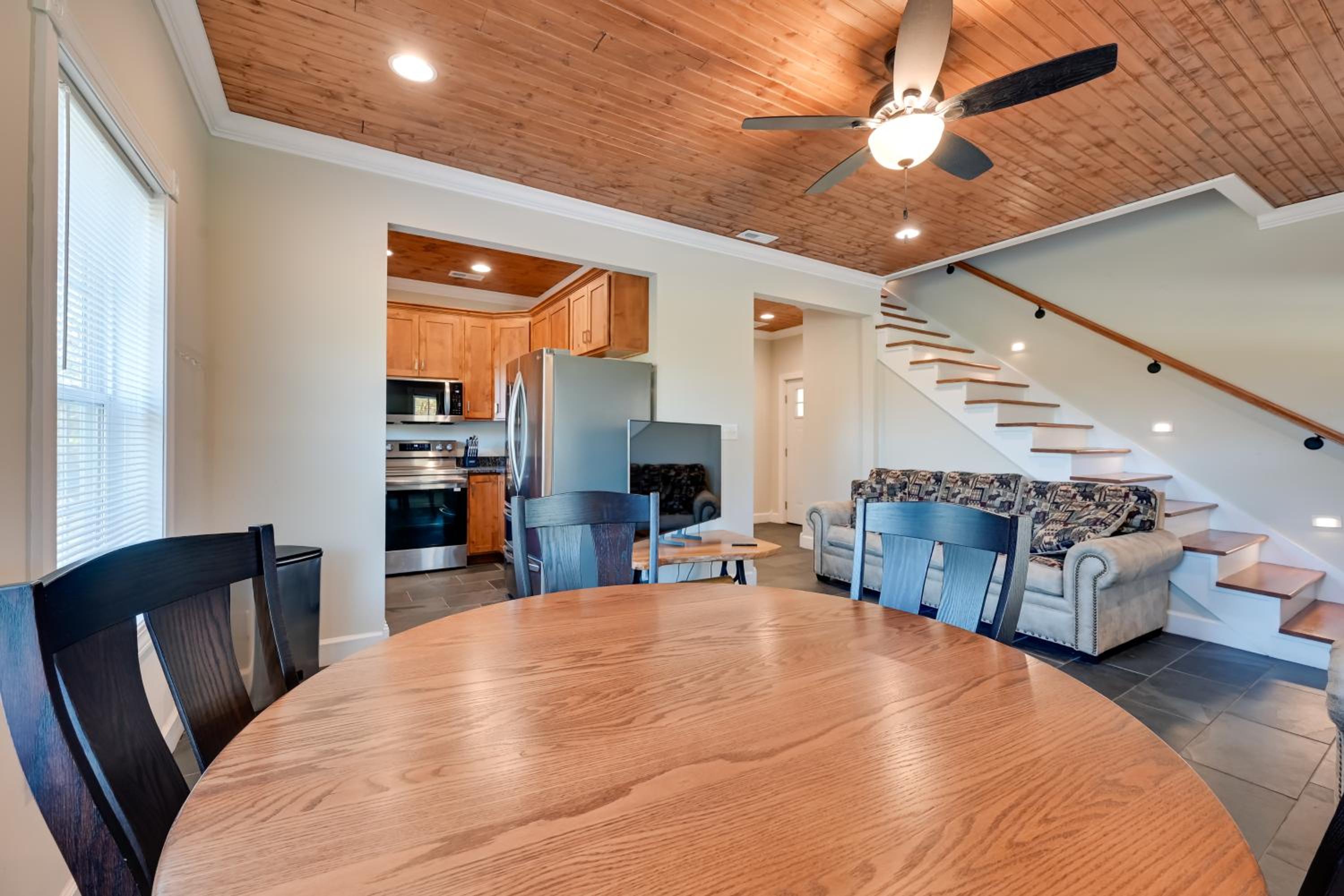 Riverside Serenity! Falls of Rough Home with Views