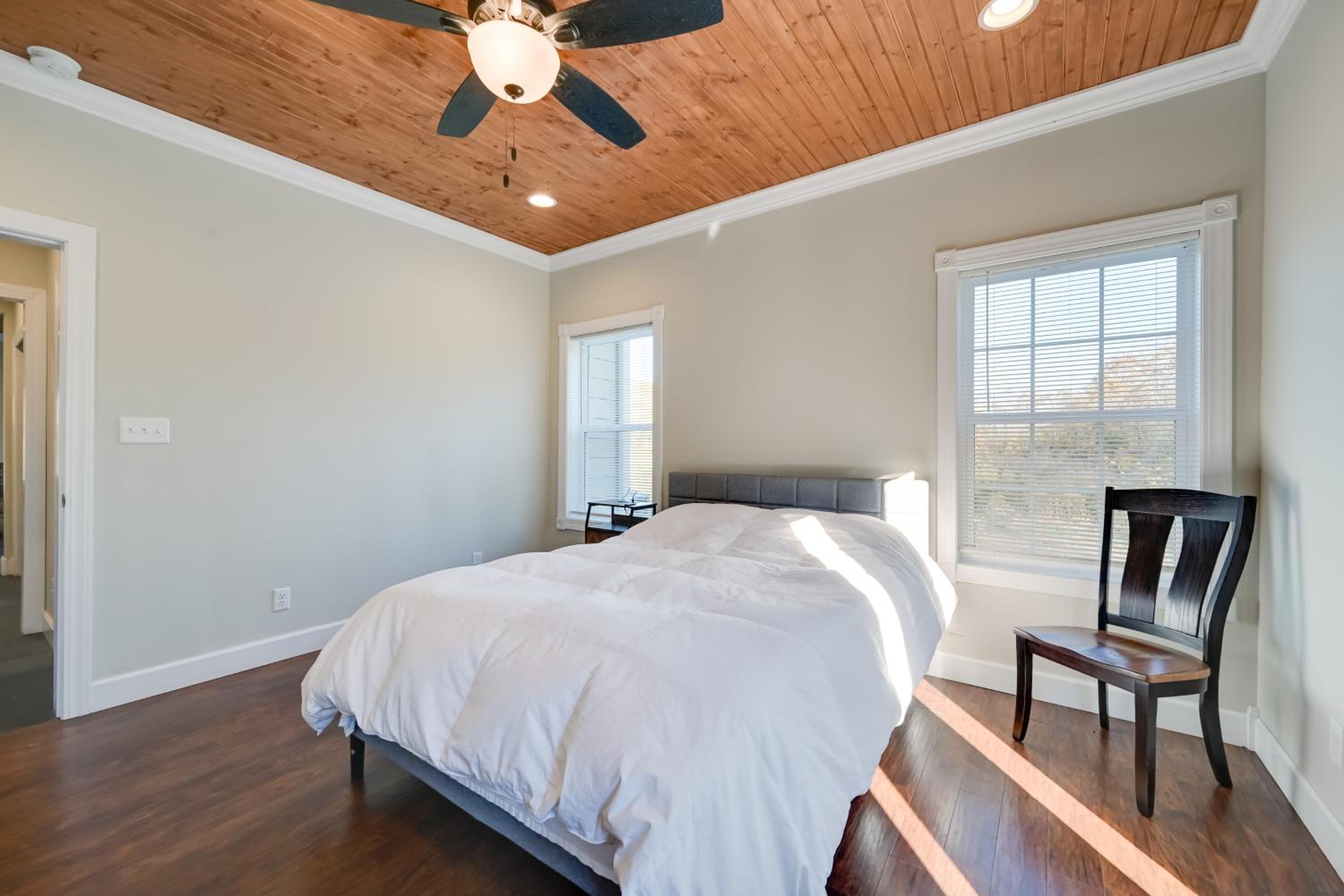 Riverside Serenity! Falls of Rough Home with Views