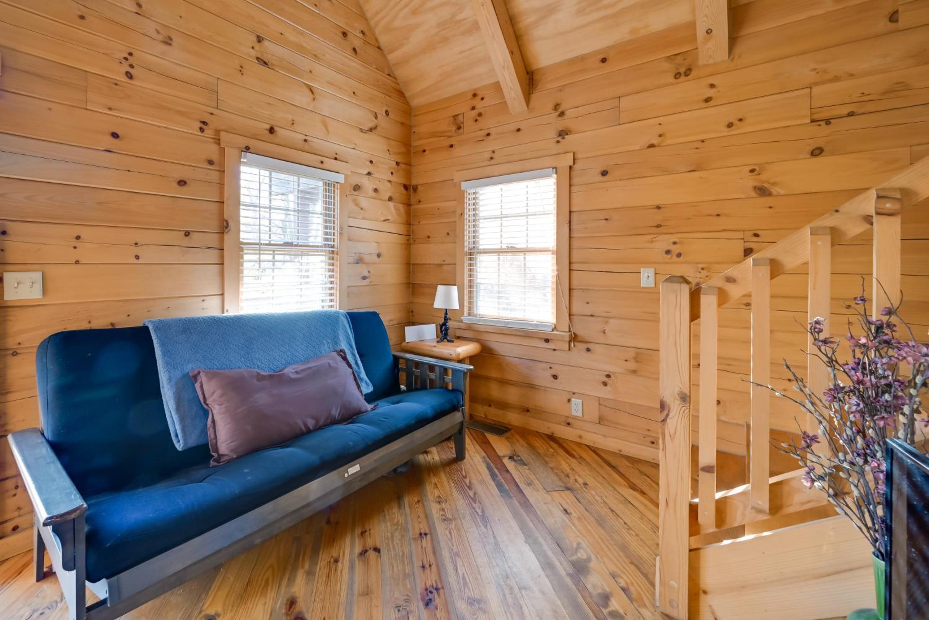 Water Views! Serene Rough River Family Cabin