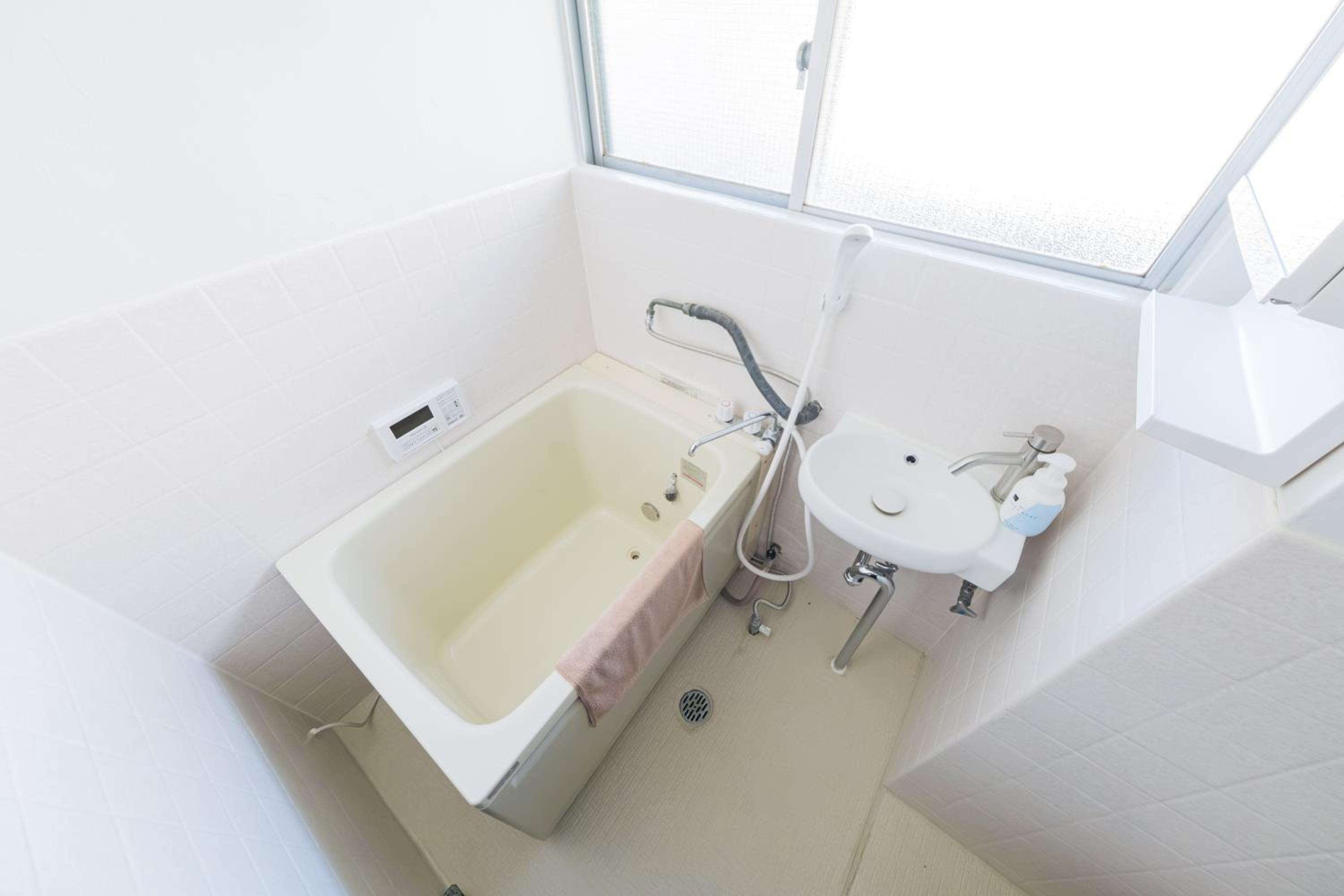 Comfy Stay Tokiwadai 2minute walk from Tokiwadai Station Ikebukuro 9min Shinjuku 14min Shibuya 18min Max 4guests Many restaurants nearby hot spring Shrine