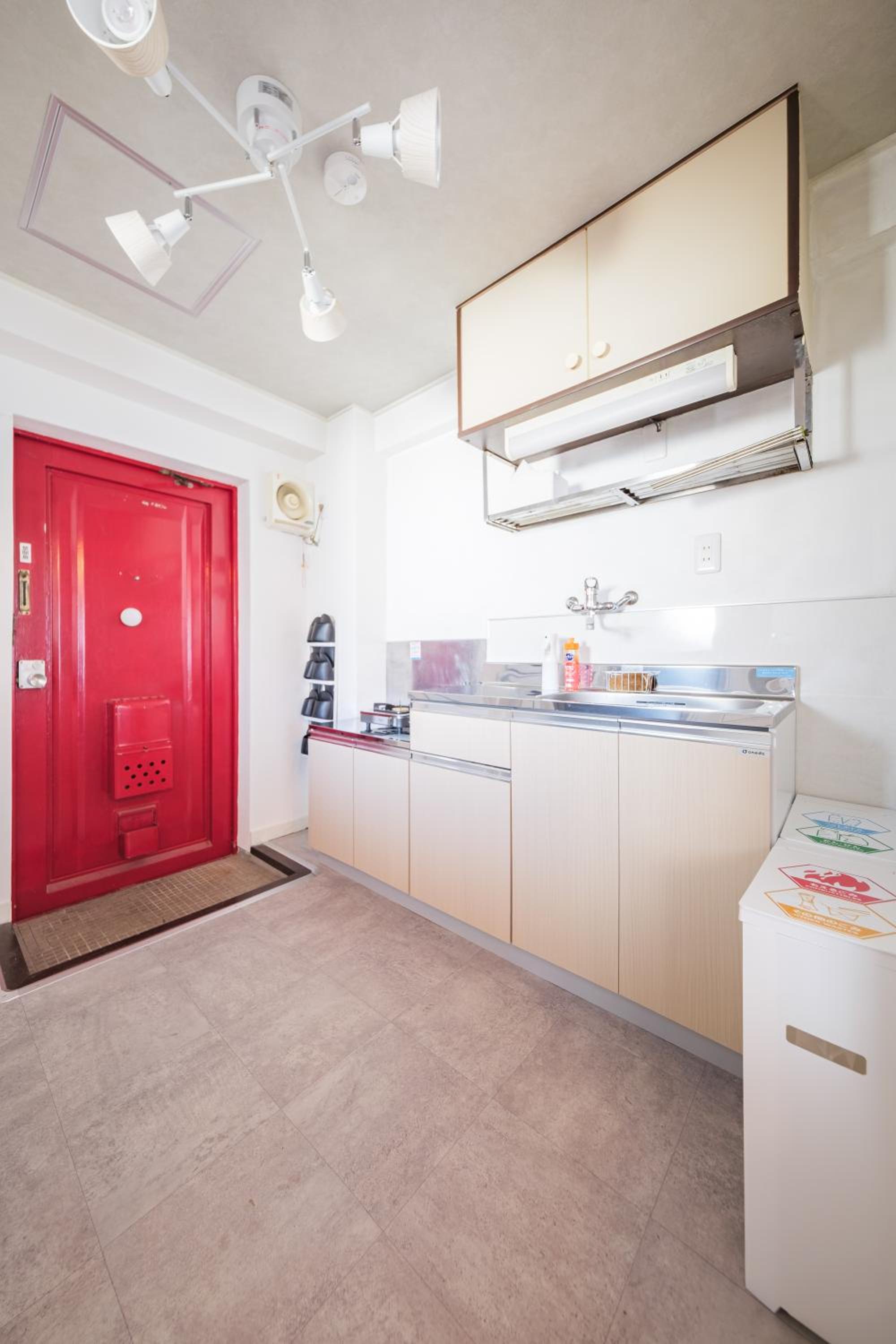 Comfy Stay Tokiwadai 2minute walk from Tokiwadai Station Ikebukuro 9min Shinjuku 14min Shibuya 18min Max 4guests Many restaurants nearby hot spring Shrine