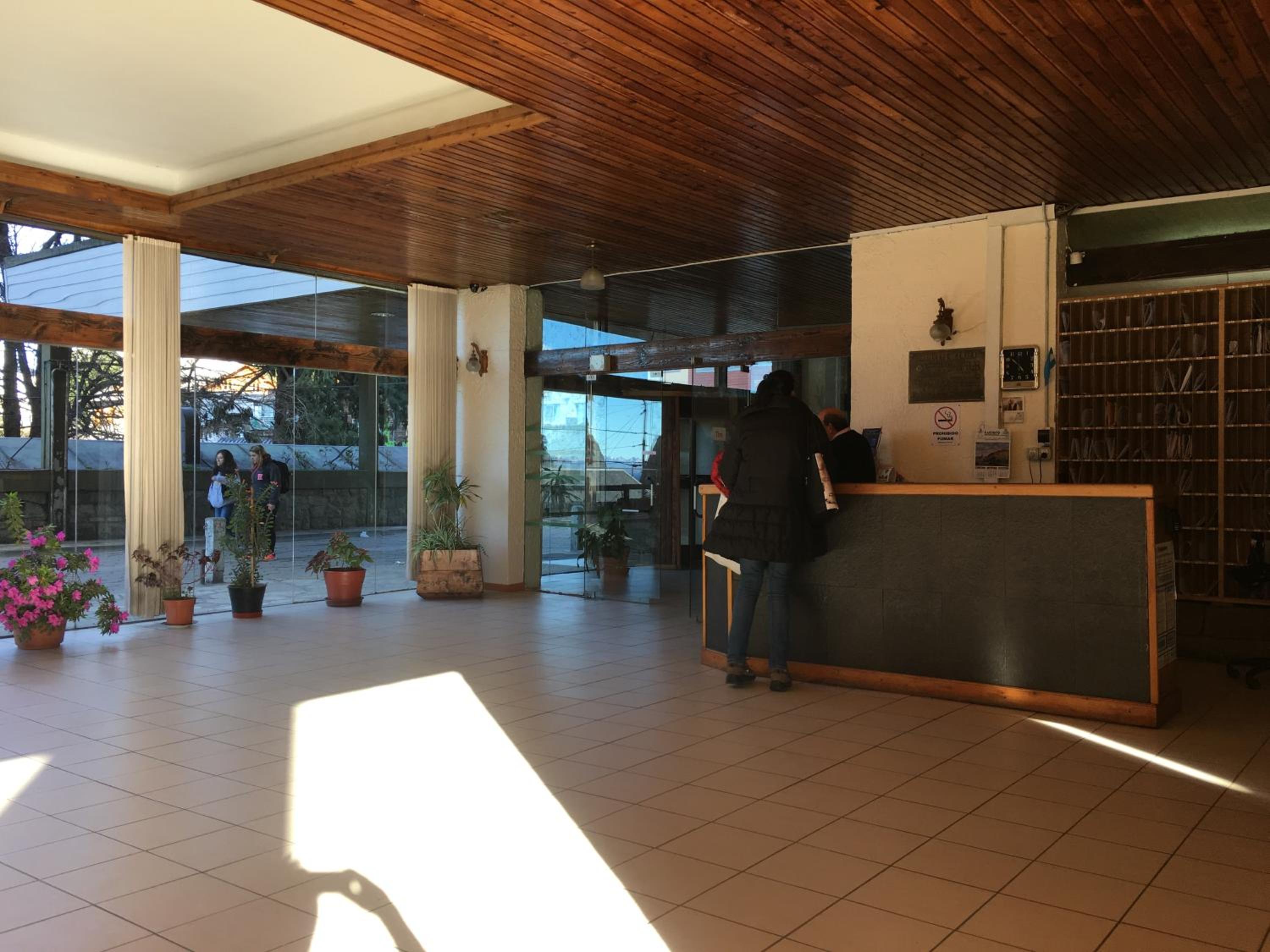 Vista Al Lago Apartments