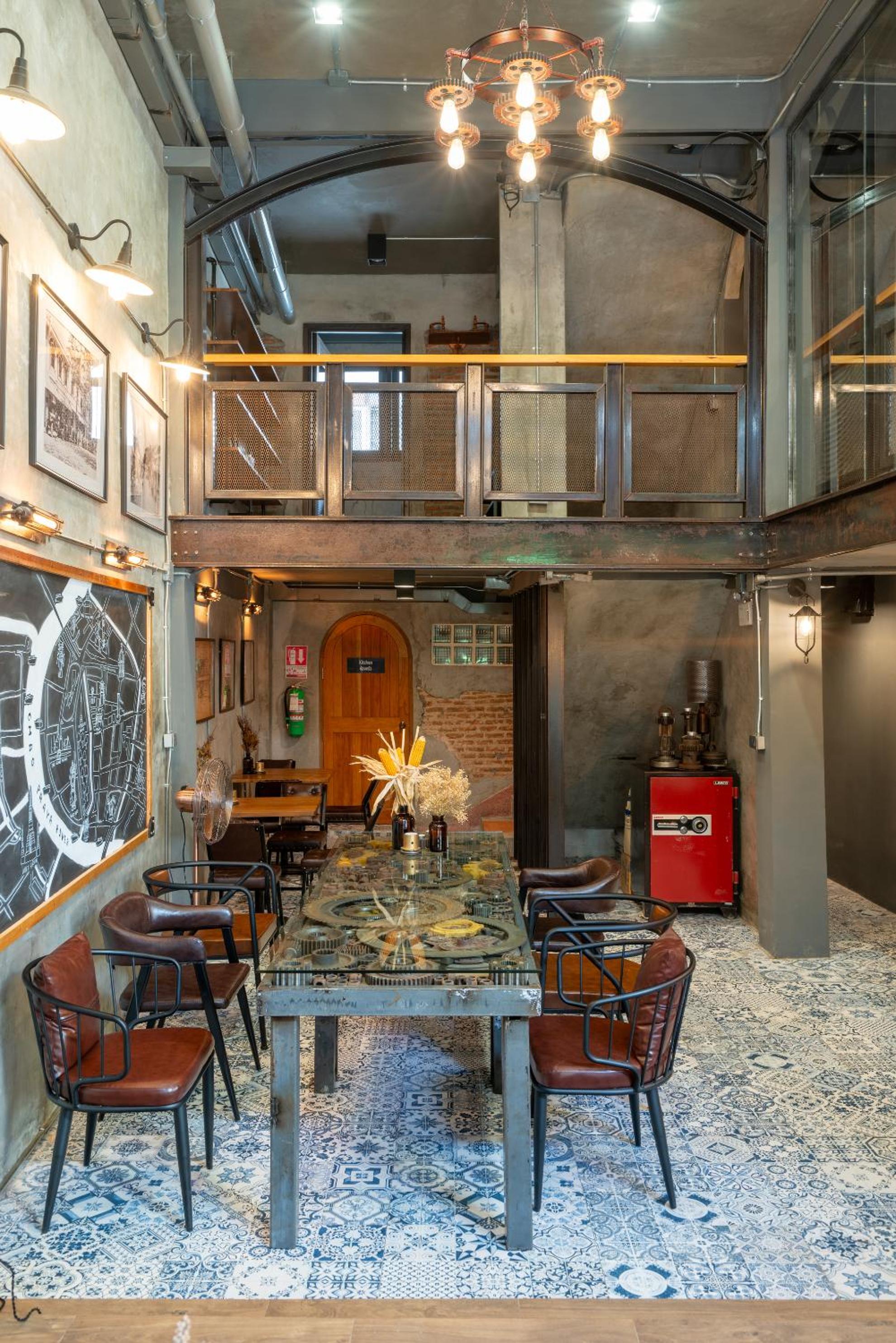 House of Machine Boutique Hotel