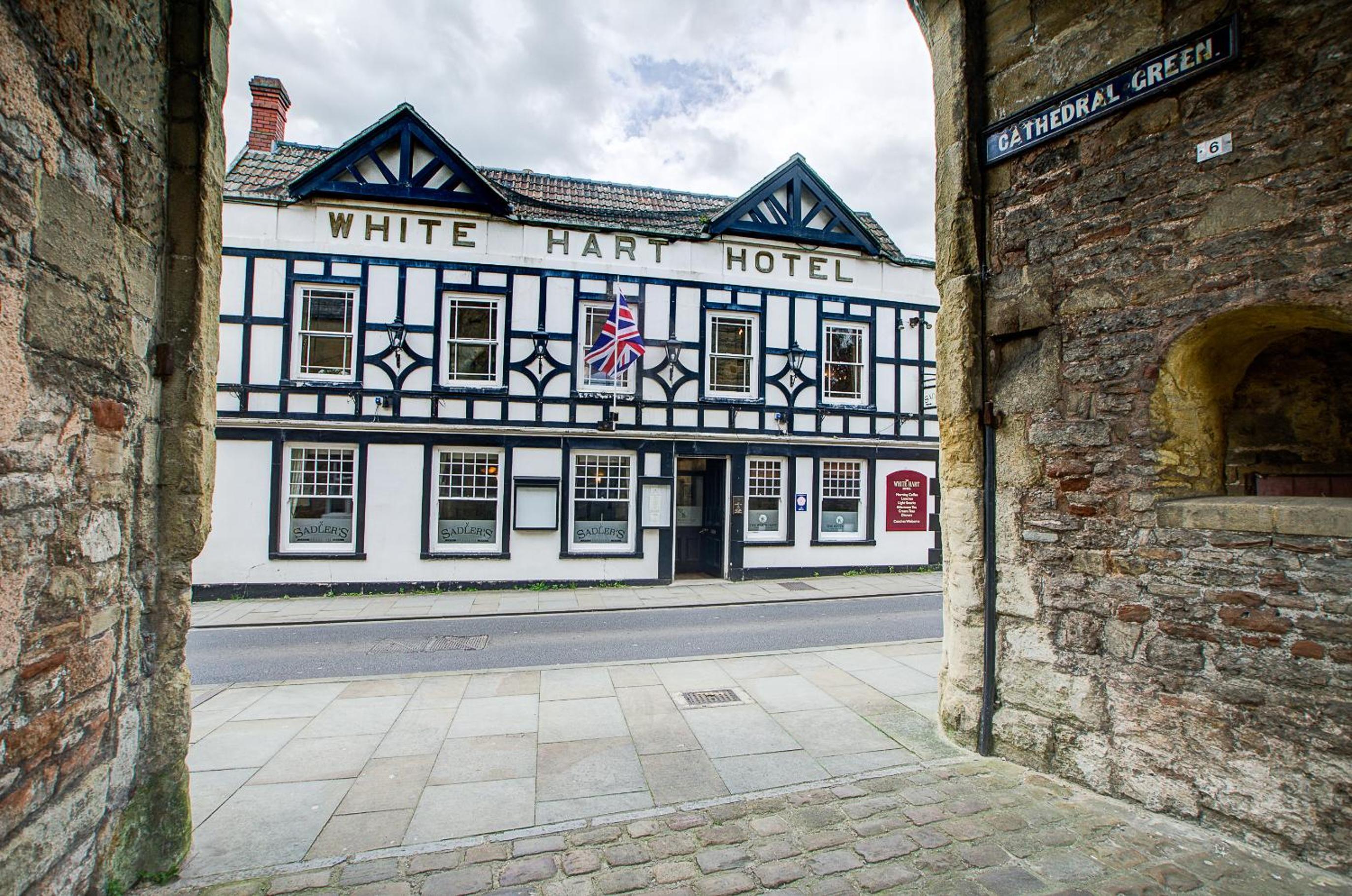 Wells Vacations - White Hart Inn - Property Image 1