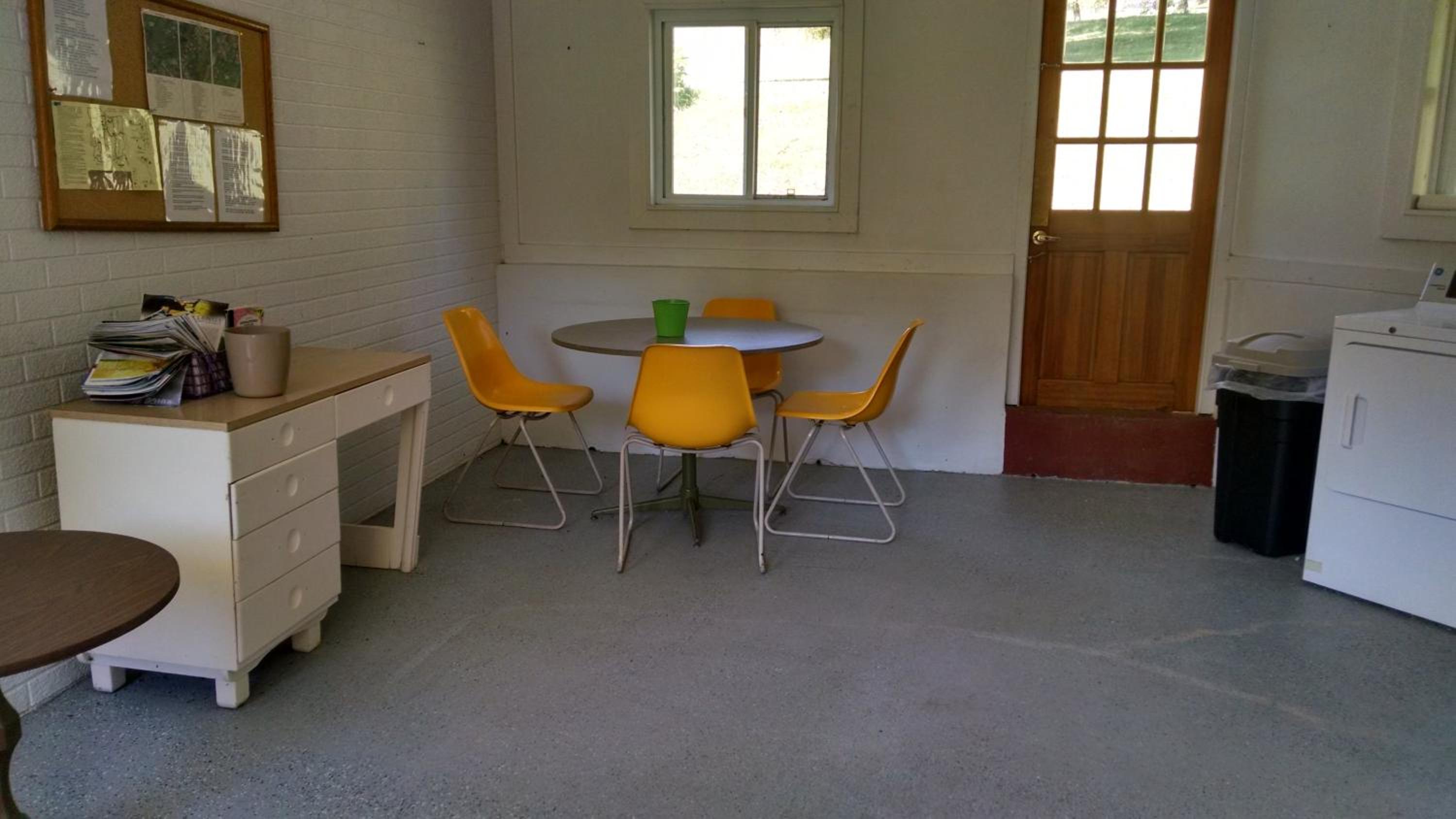Roseloe Motel
