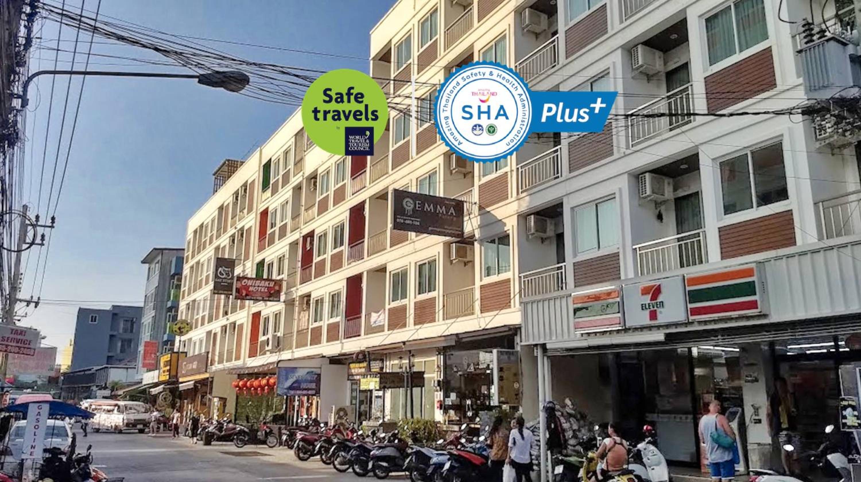 TJ PATONG HOSTEL - Prime Location by OTOP Market & Sea