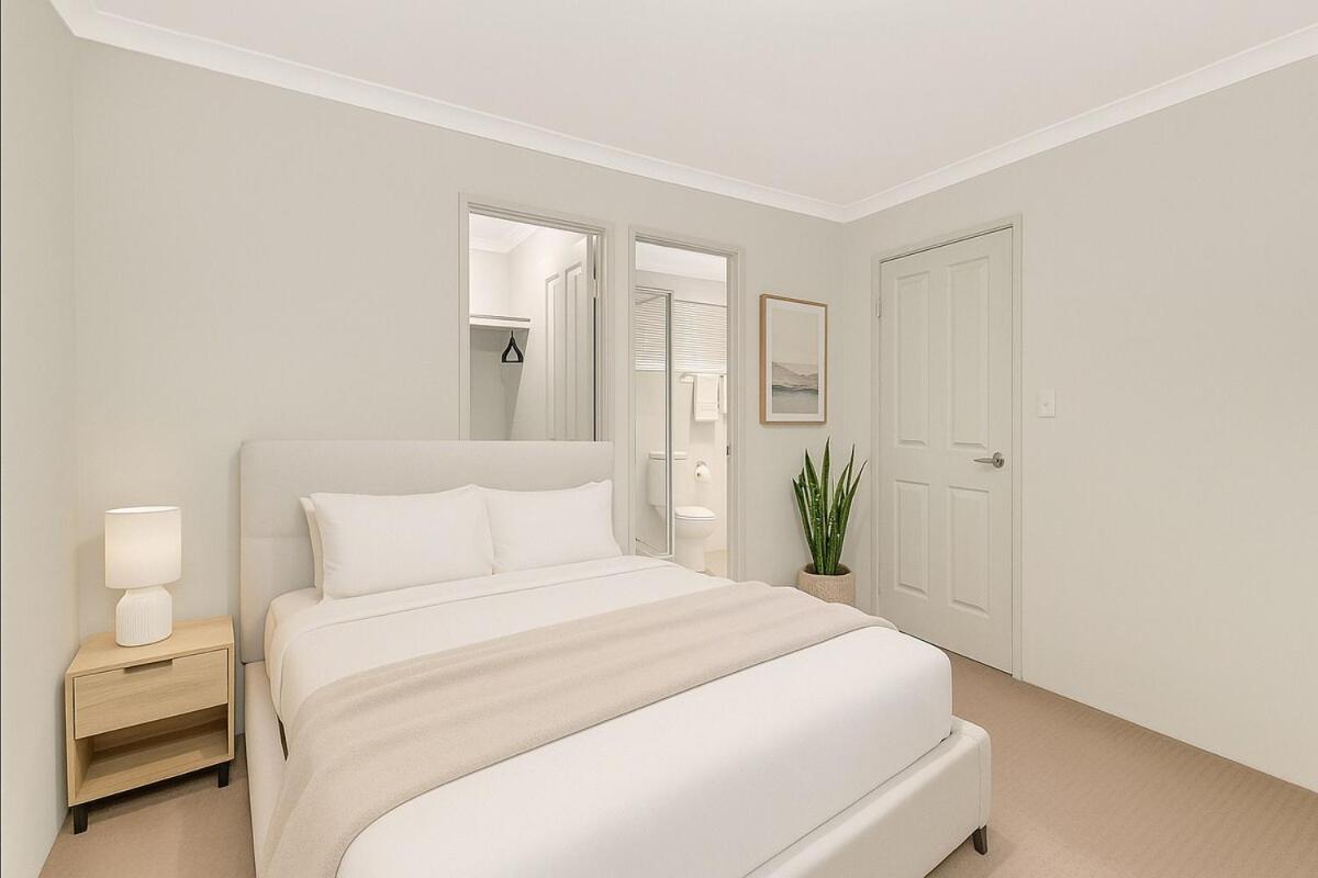 Stylish Queens Park Stay Close to Perth Airport