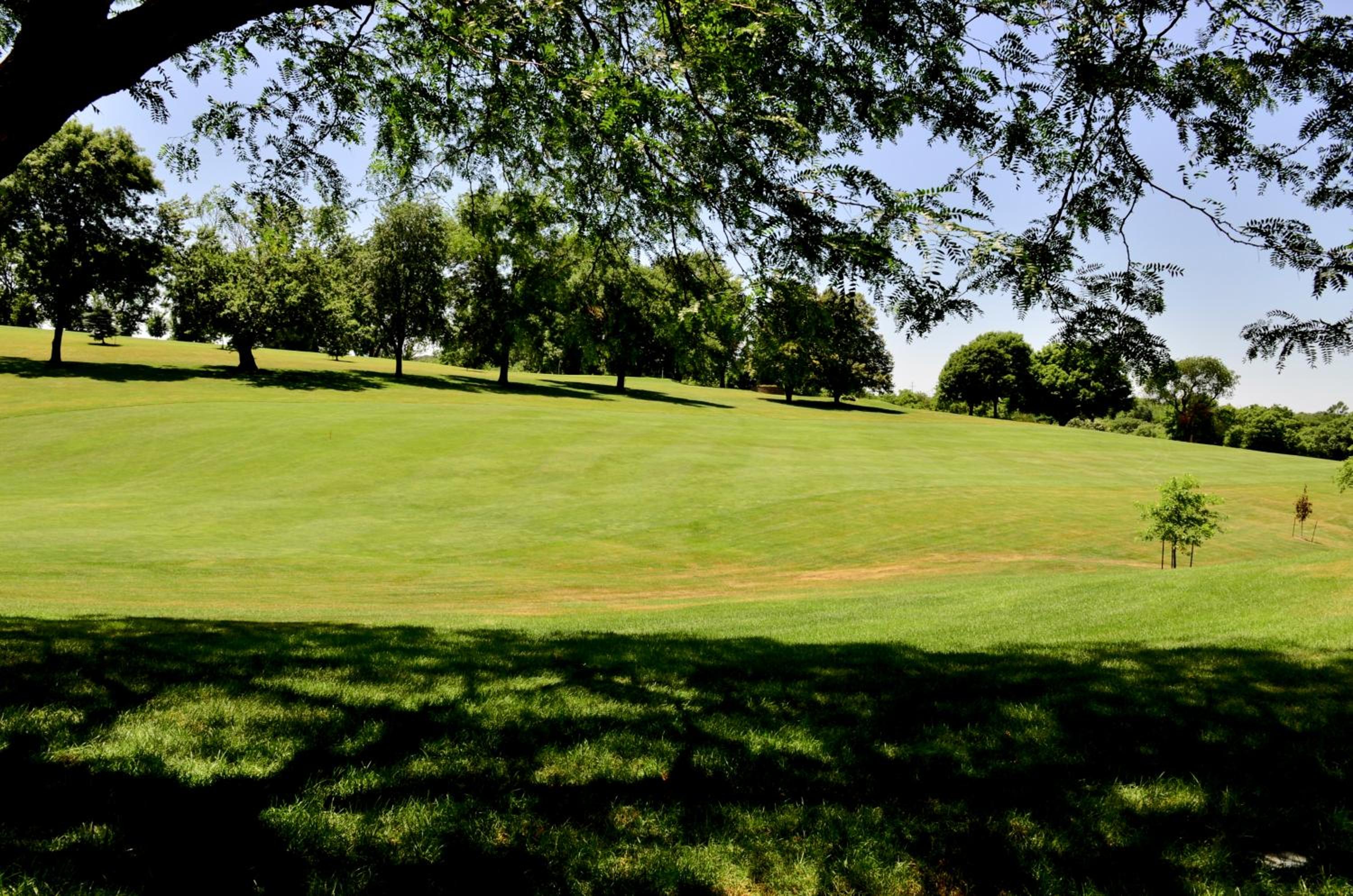Cobblestone Inn & Suites - Denison | Majestic Hills