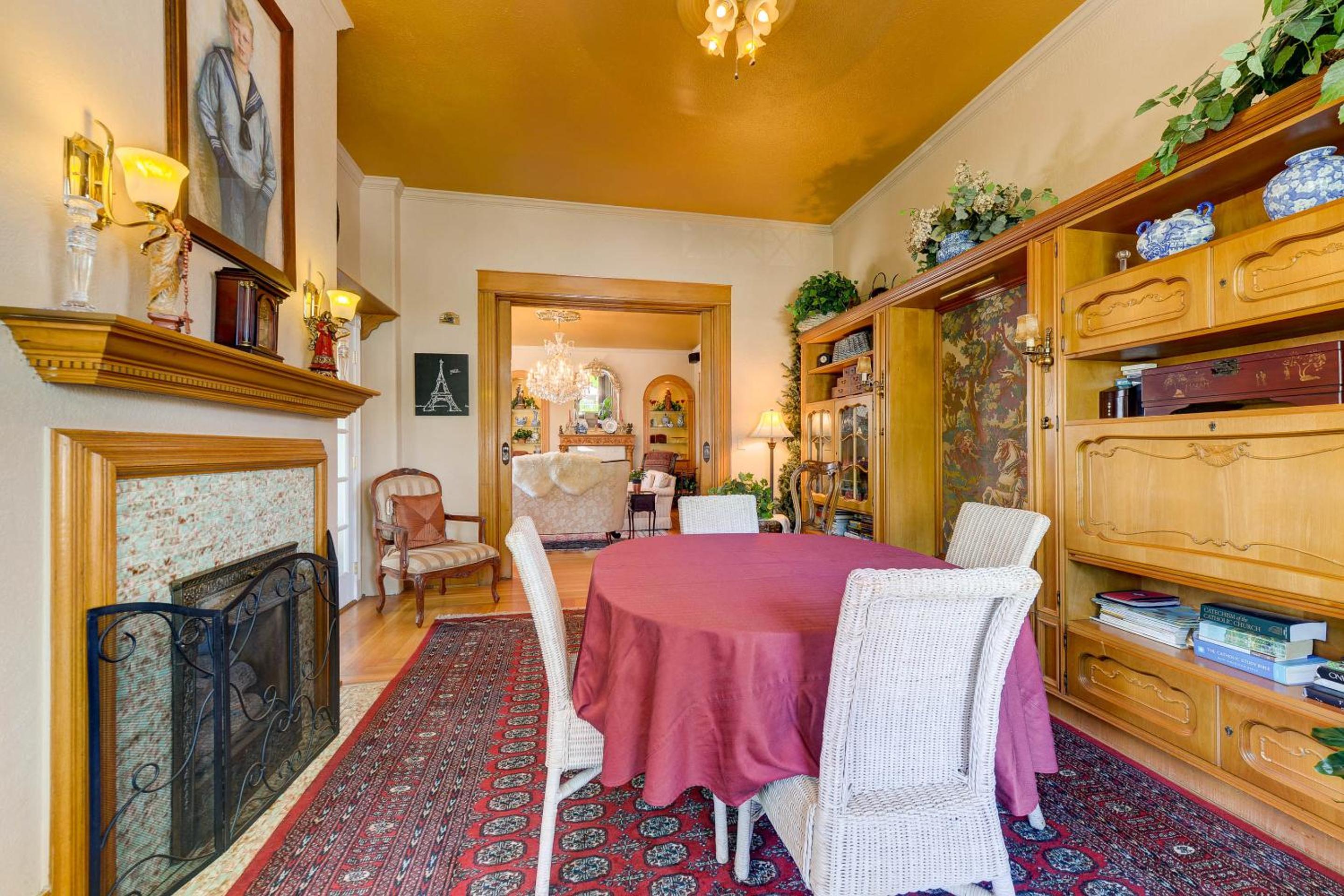 The St. Mary's Inn, Bed and Breakfast