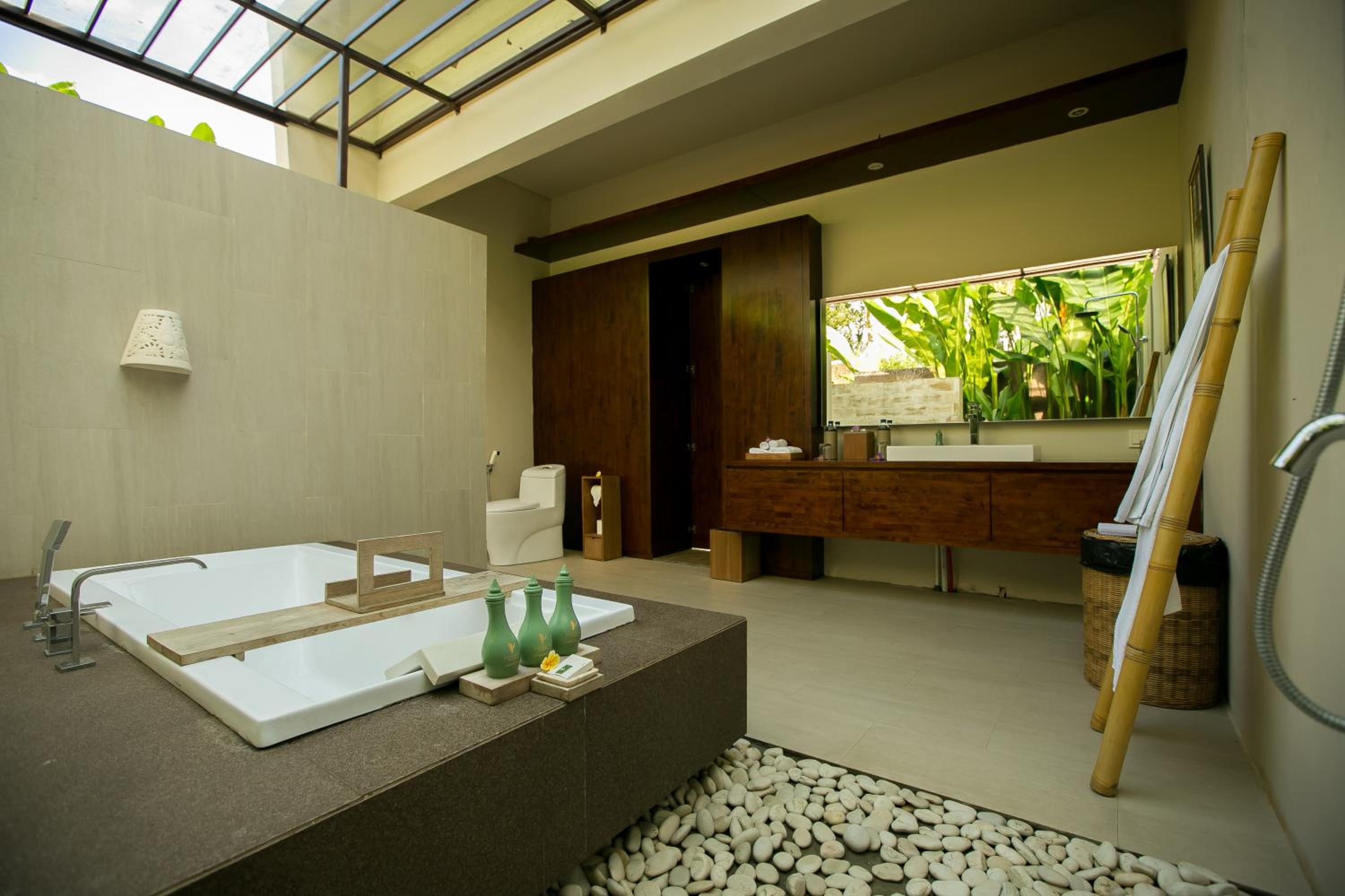 Senetan Villas and Spa Resort