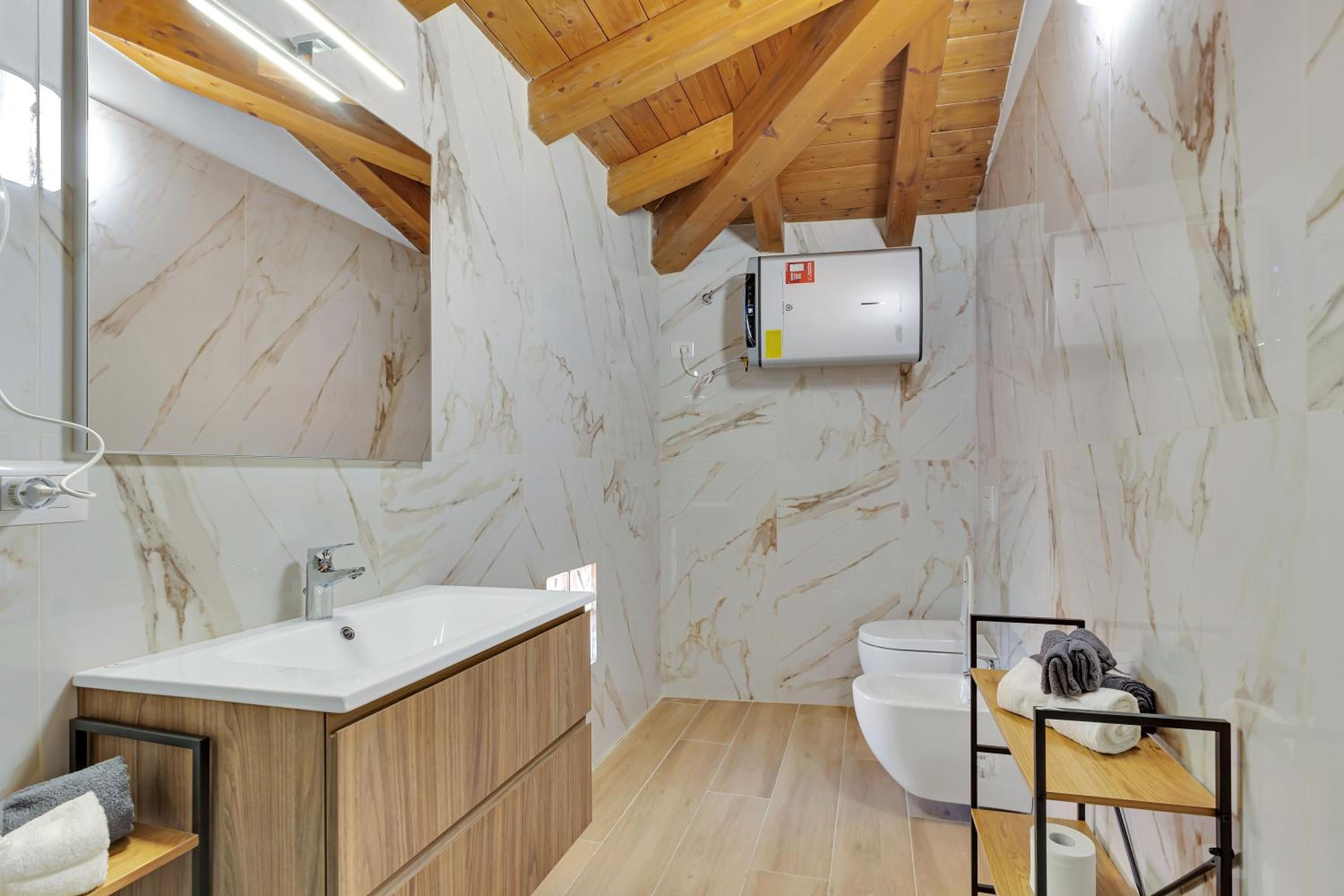 Bergamo Center -Rooms