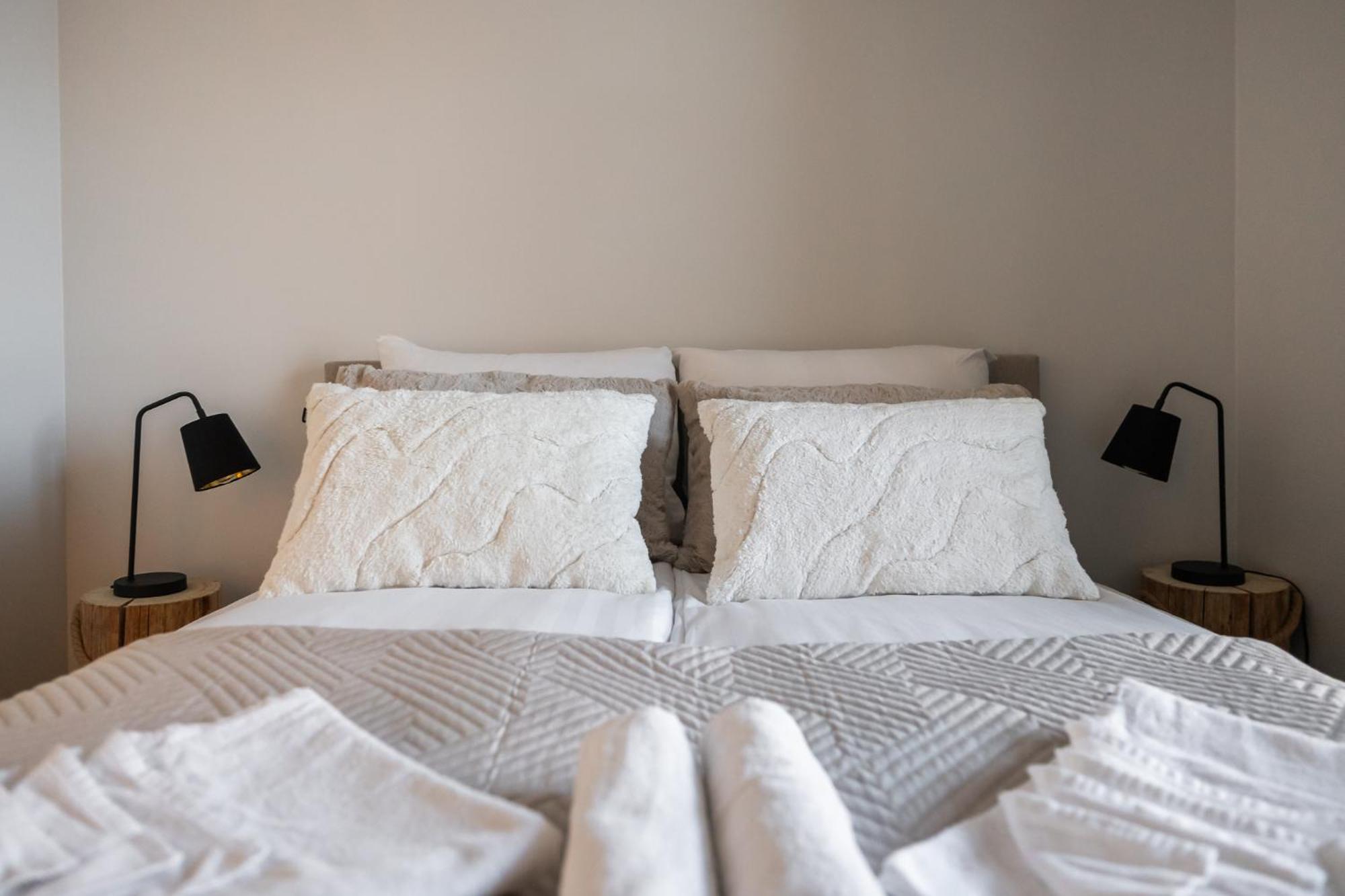 Polar City Suites l By BookLapland