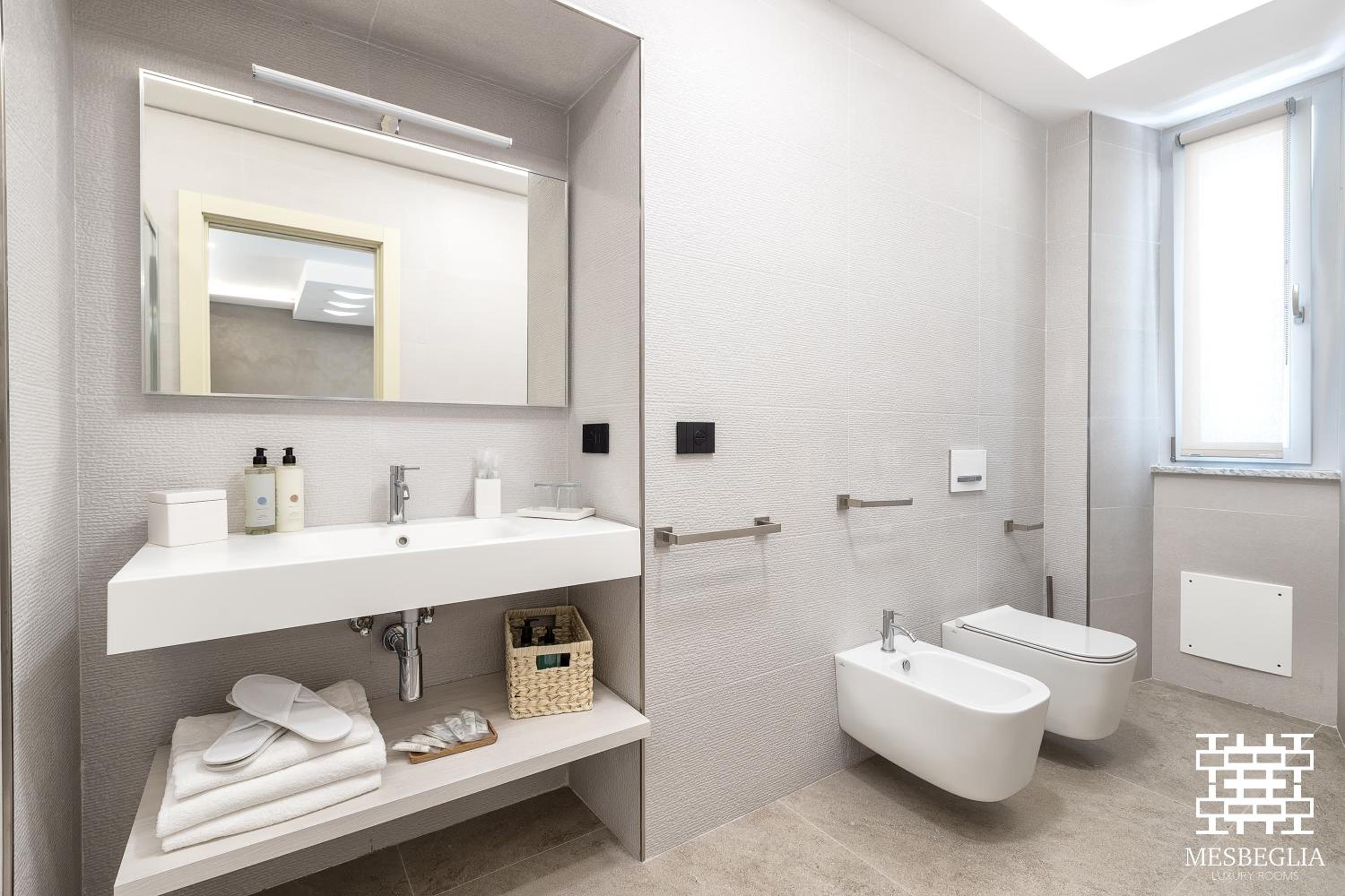 Mesbeglia Luxury Rooms