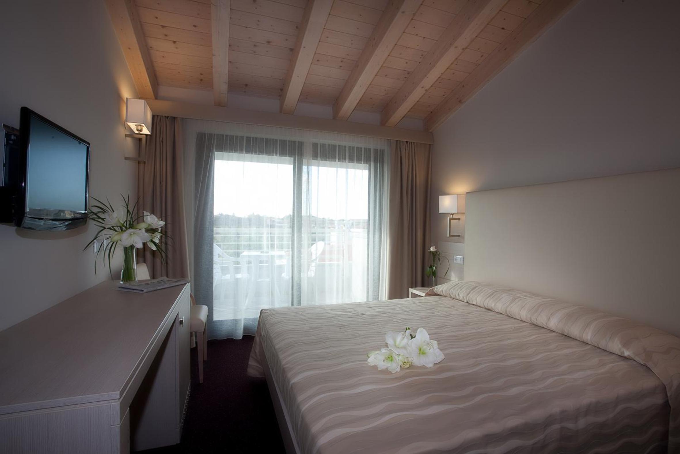 Sirmione Vacations - Hotel Porto Azzurro - Property Image 54