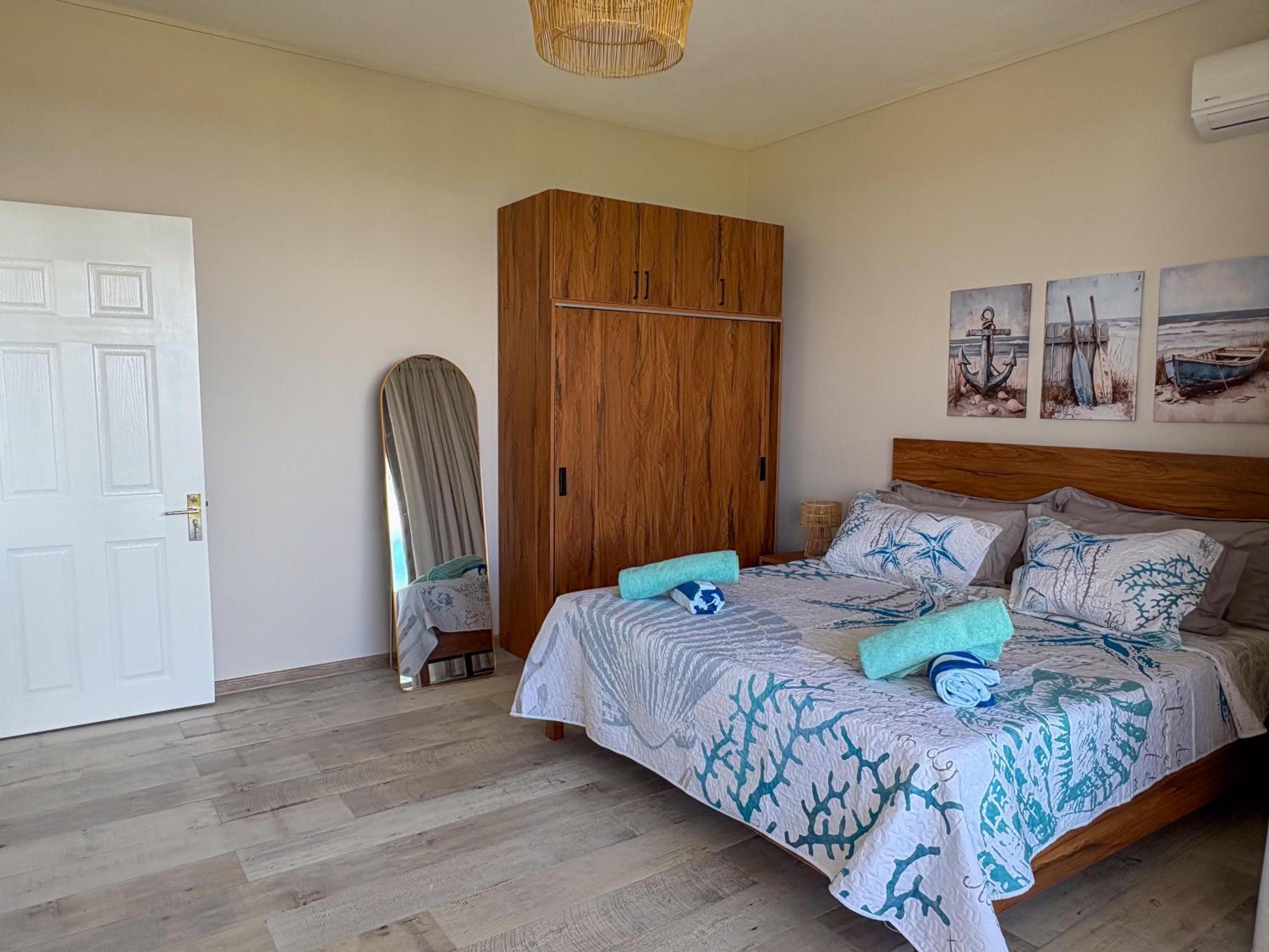 LAKAZ DEL VISTA - Luxurious new apartments with panoramic sea views, pool & garden retreat
