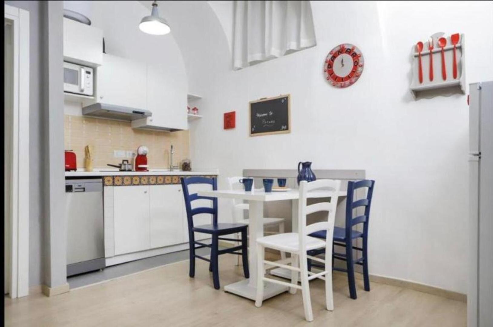 O Panaro Lucky Flat by NapoliApartments
