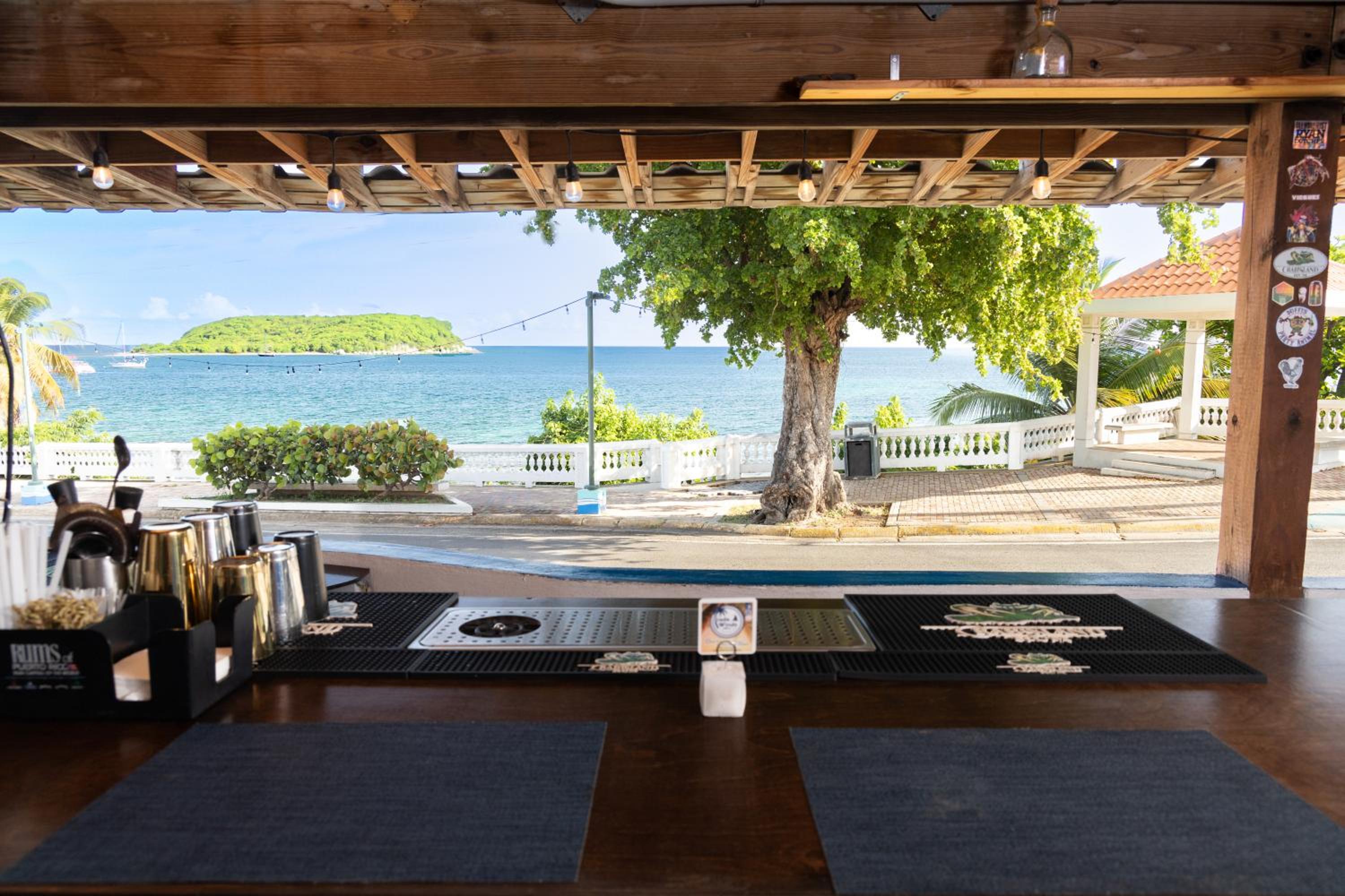 Trade Winds Restaurant & Guest House